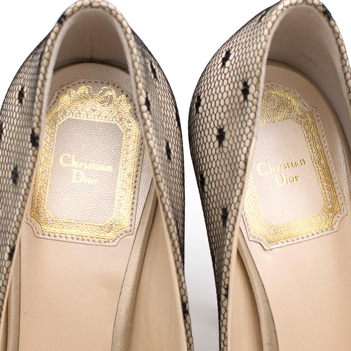 Dior Nude Silk Lace Embellished Pumps SIZE 35.5 In Excellent Condition In London, GB