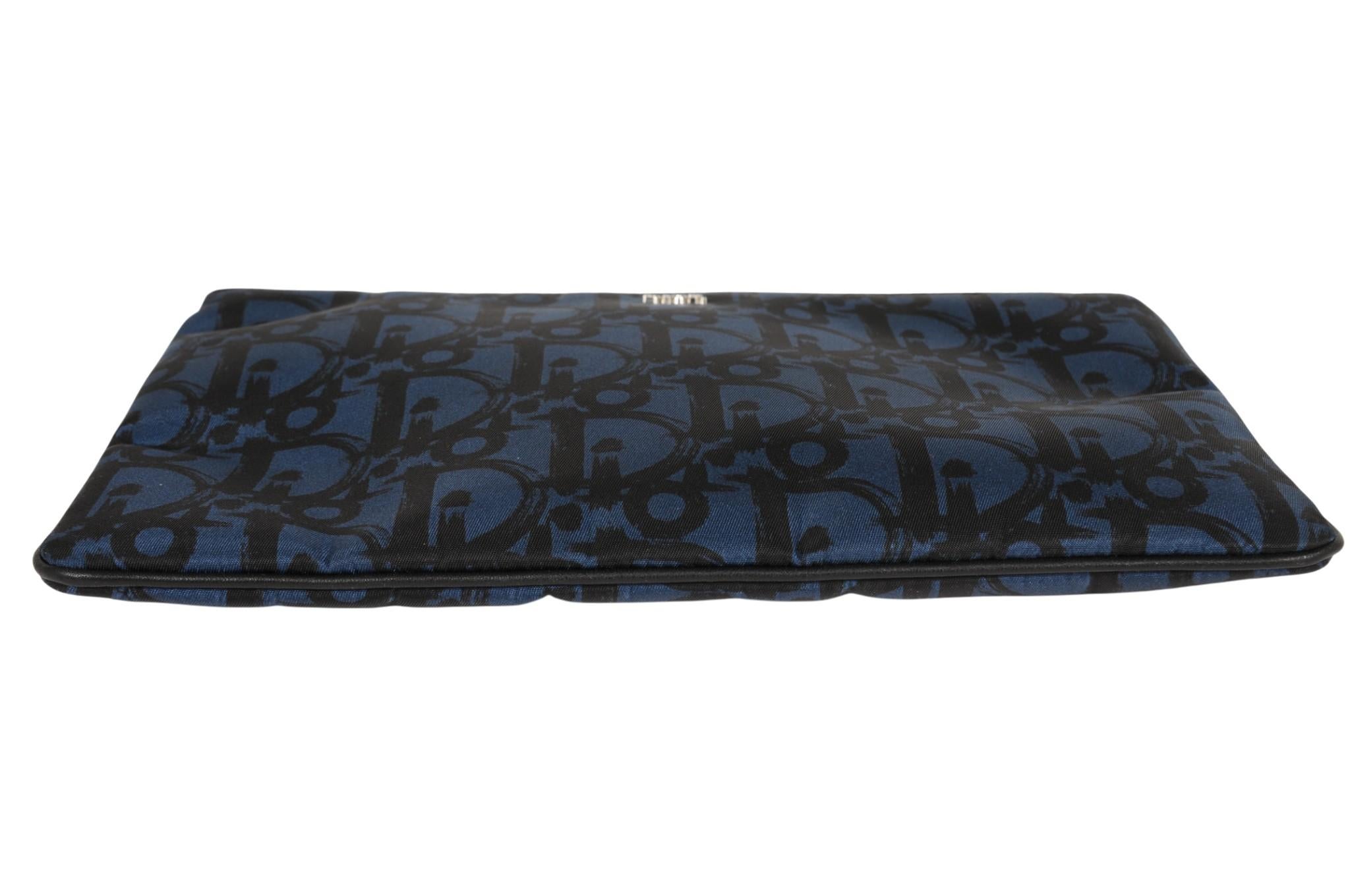 Dior Oblique Logo Pouch Blau Schwarz Nylon Travel Zip Folder File Wallet Holder für Damen oder Herren im Angebot