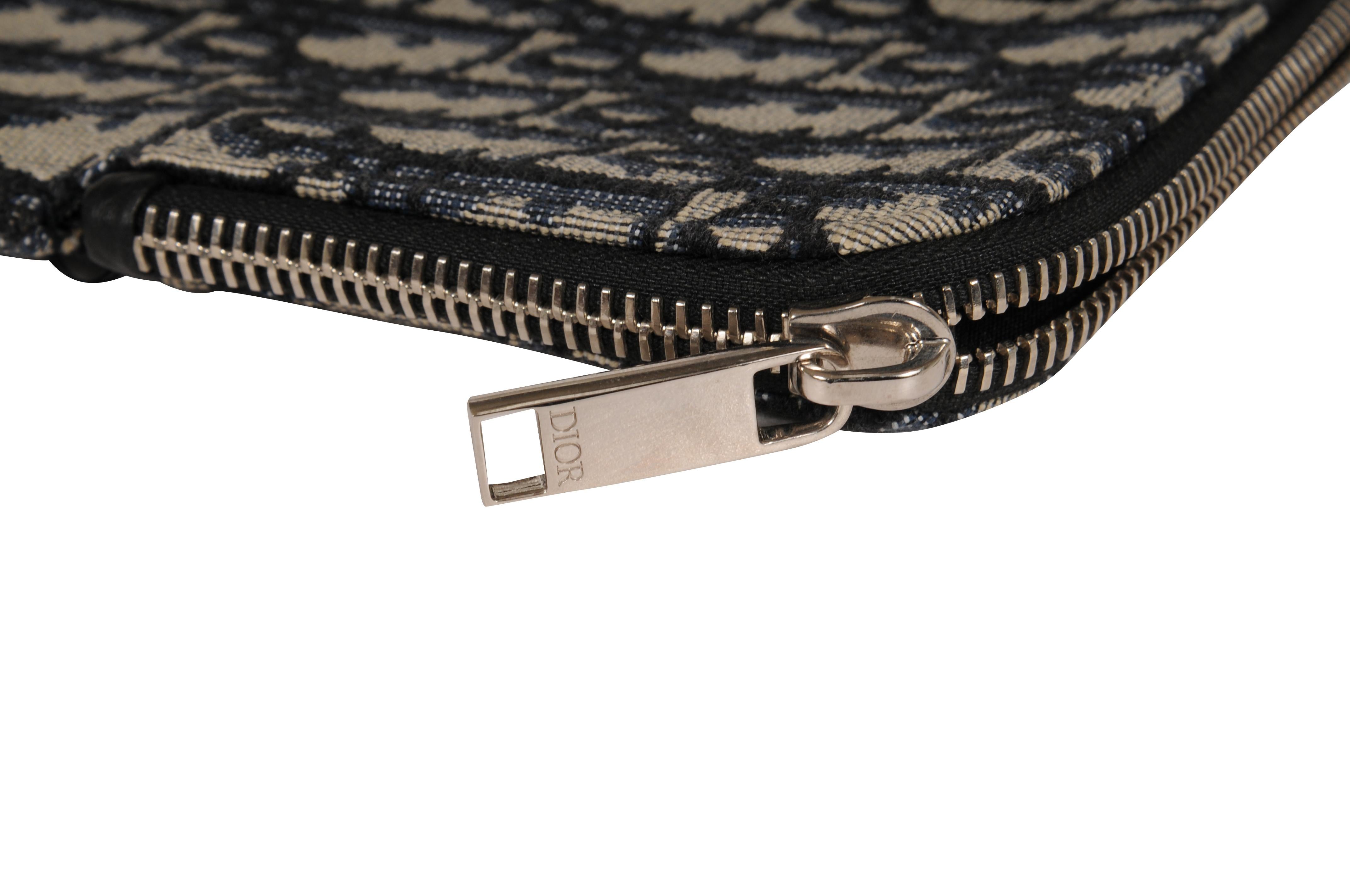 Dior Logo Obliquo Marsupio da polso Cartella da viaggio File Nero Blu Ipad Documento in vendita 6