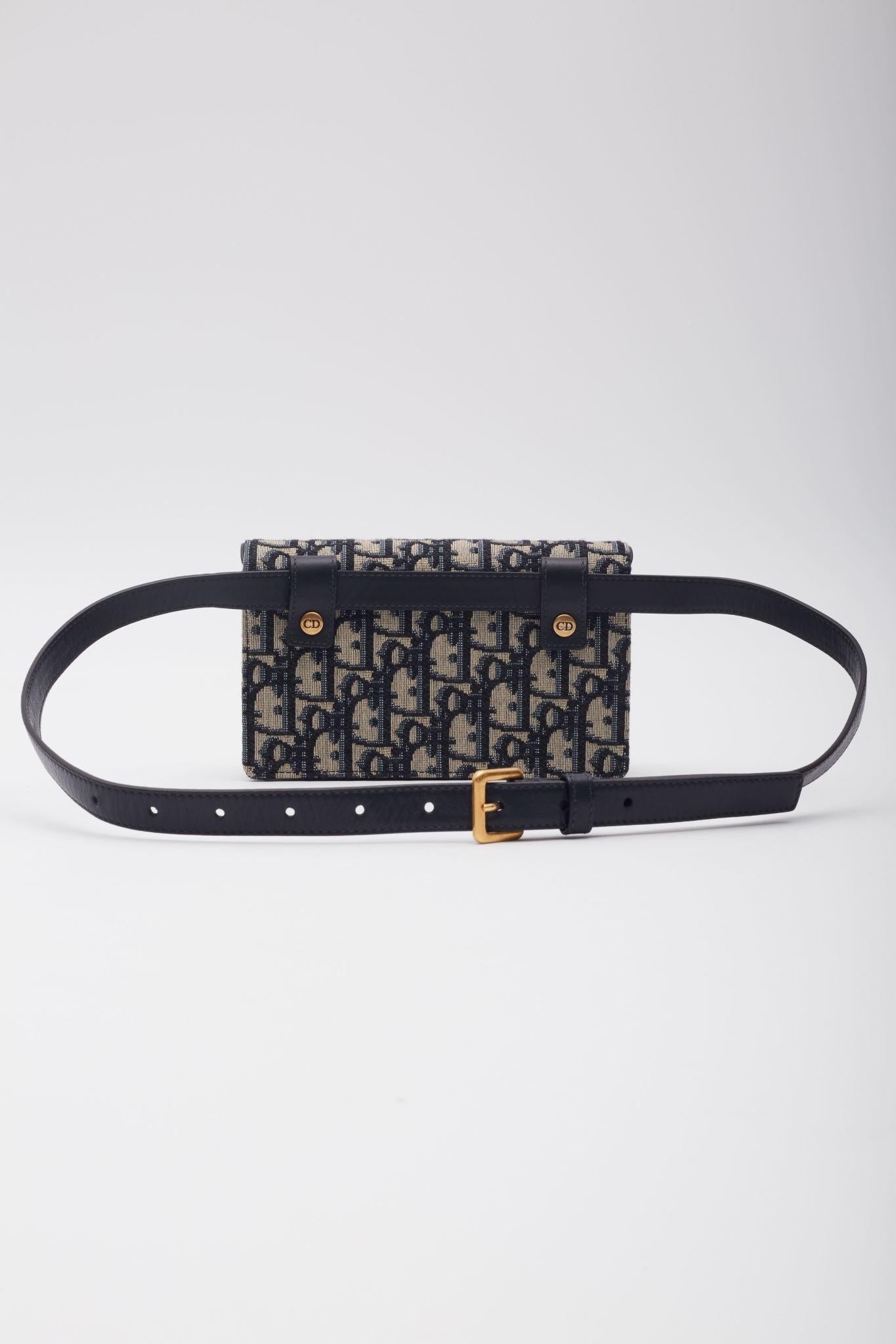 Dior Oblique Monogram Navy Blue Saddle Belt Bag In Excellent Condition In Montreal, Quebec