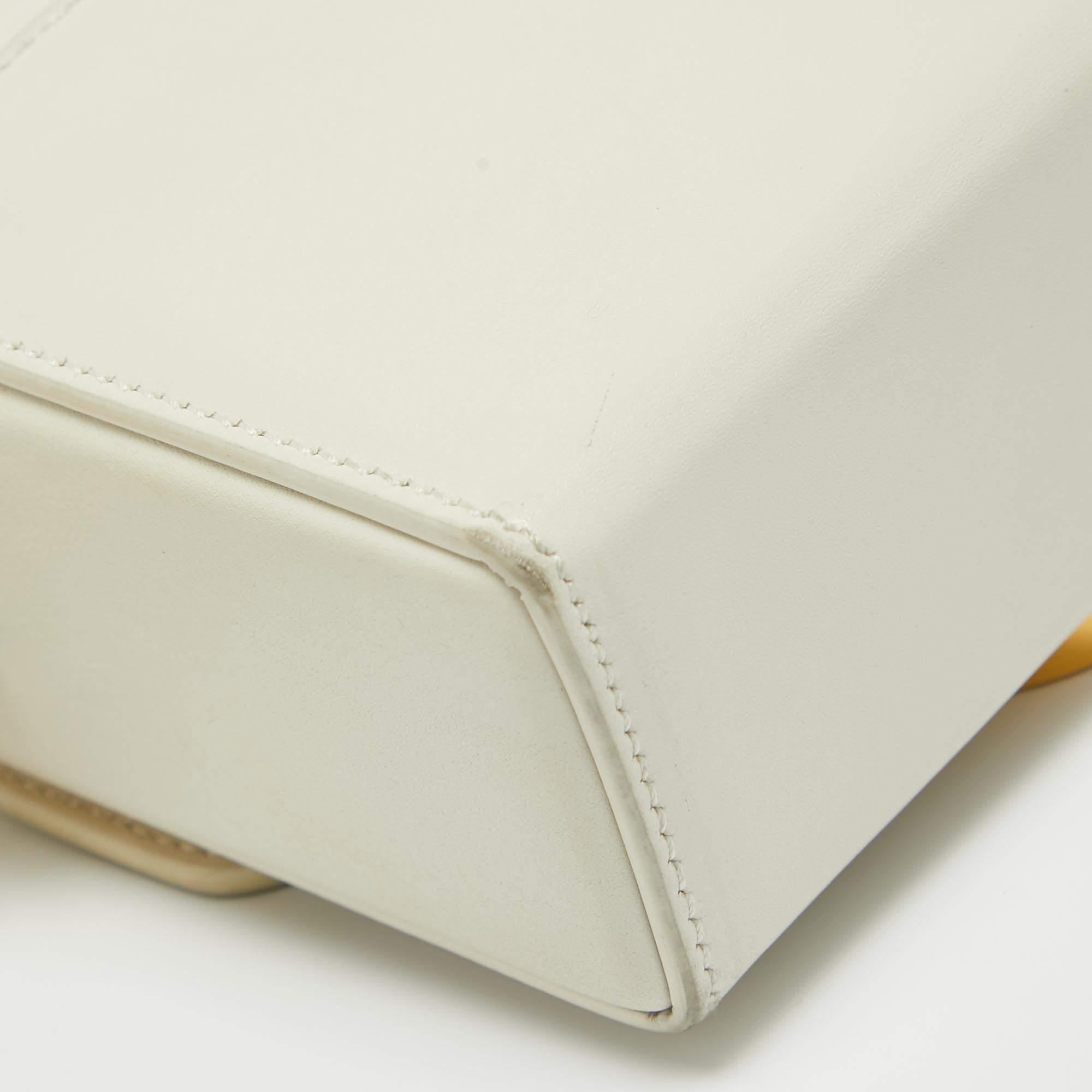 Women's Dior Off White Leather 30 Montaigne Box Bag For Sale