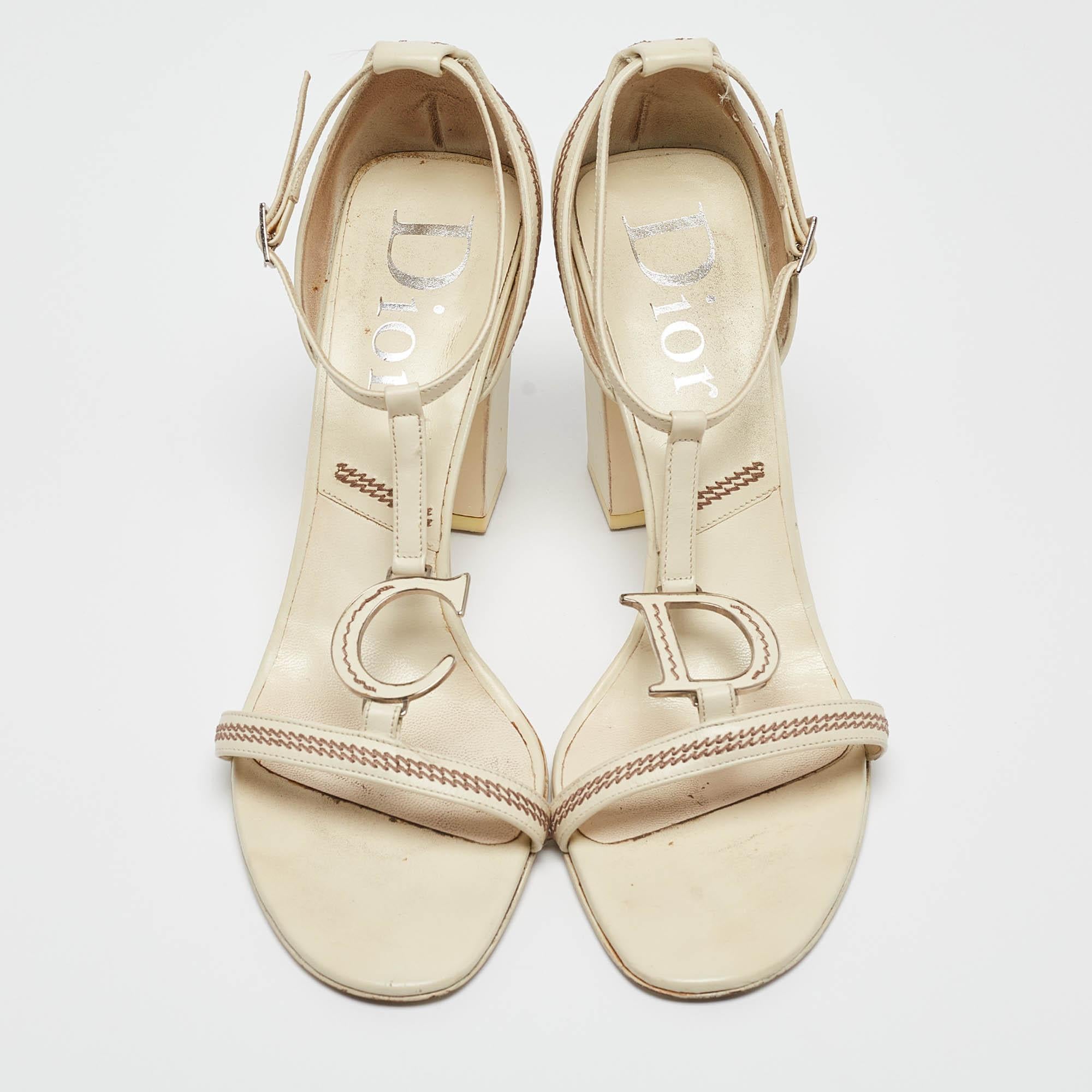 Dior Off White Leather T-Bar Ankle Strap Sandals Size 40 In Good Condition In Dubai, Al Qouz 2