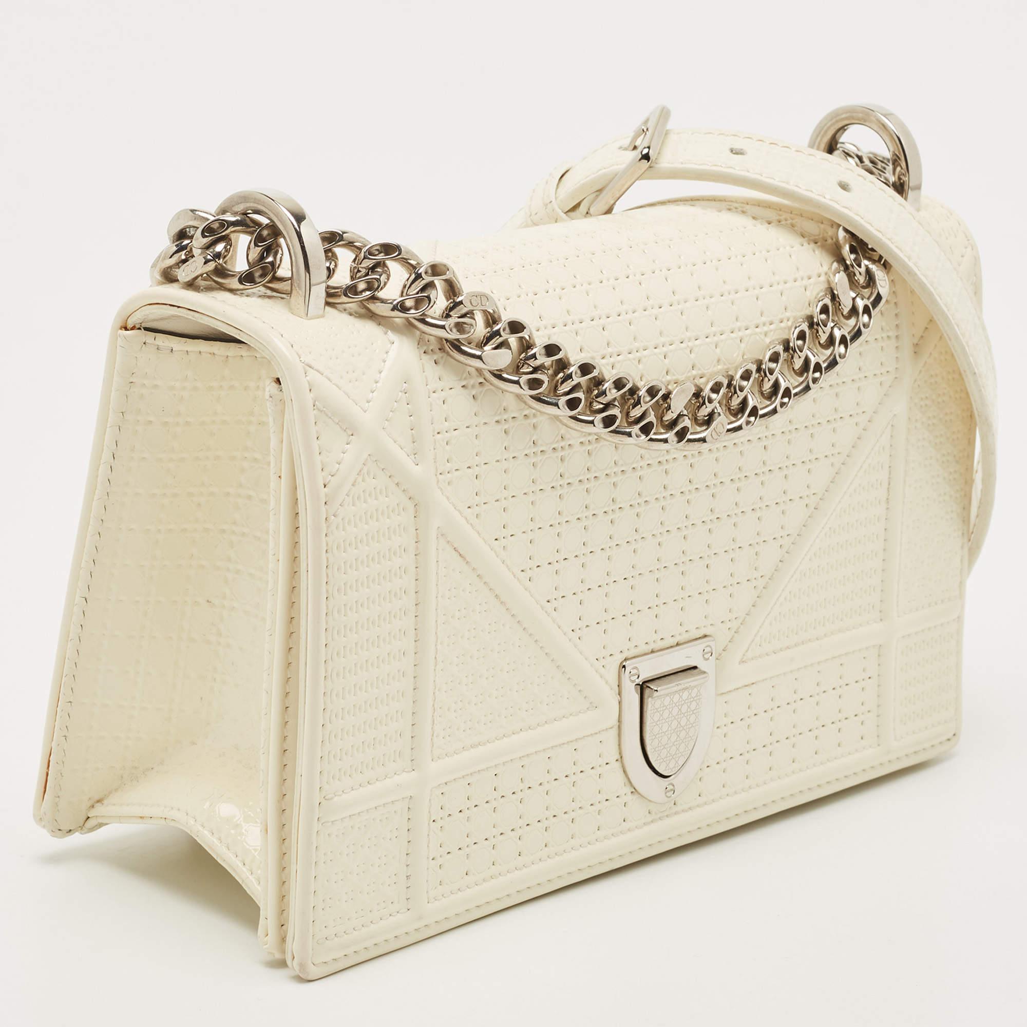 Dior Off White Micro Cannage Patent Leather Small Diorama Flap Bag In Good Condition For Sale In Dubai, Al Qouz 2