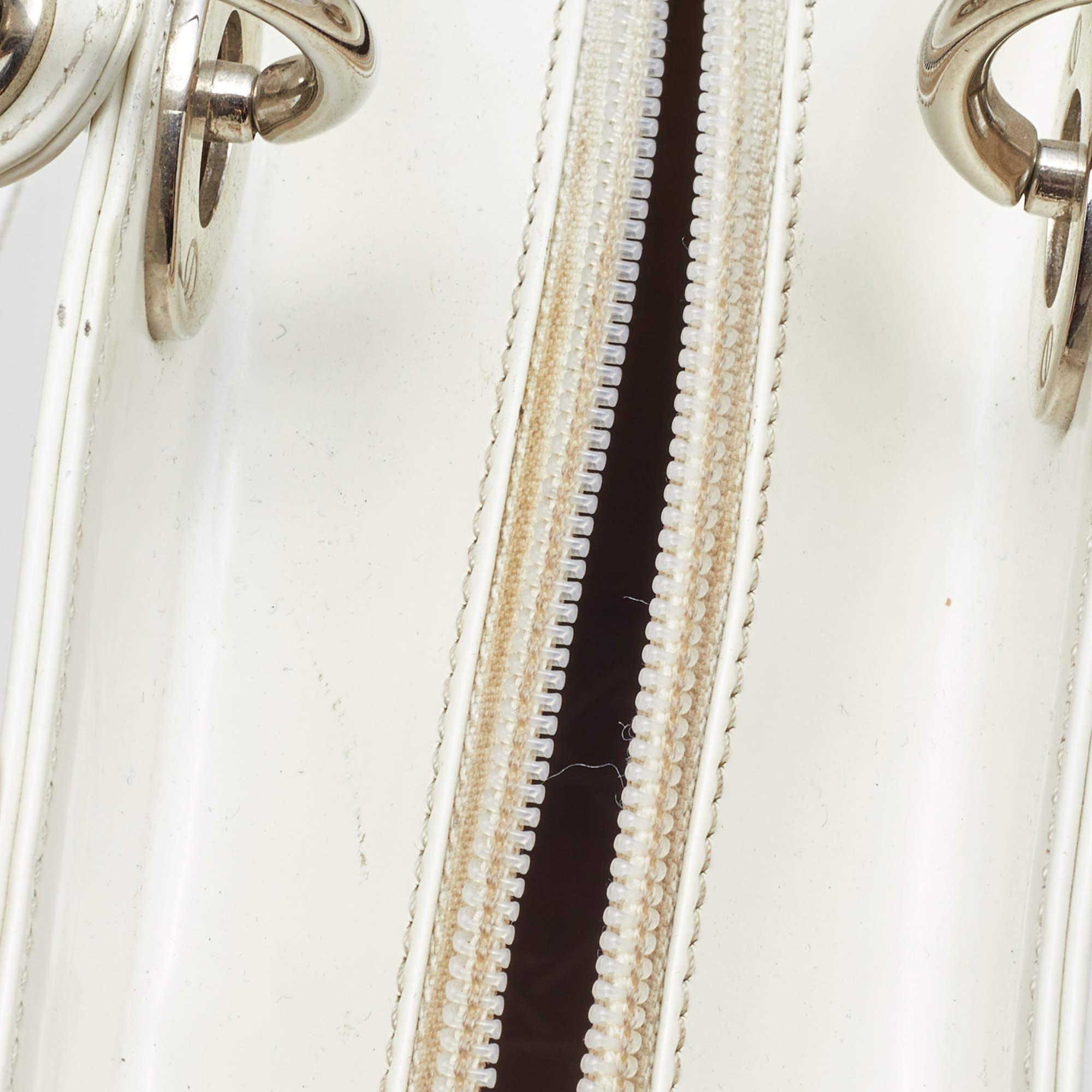 Dior Off White Patent Leather Medium Vintage Lady Dior Tote In Good Condition For Sale In Dubai, Al Qouz 2