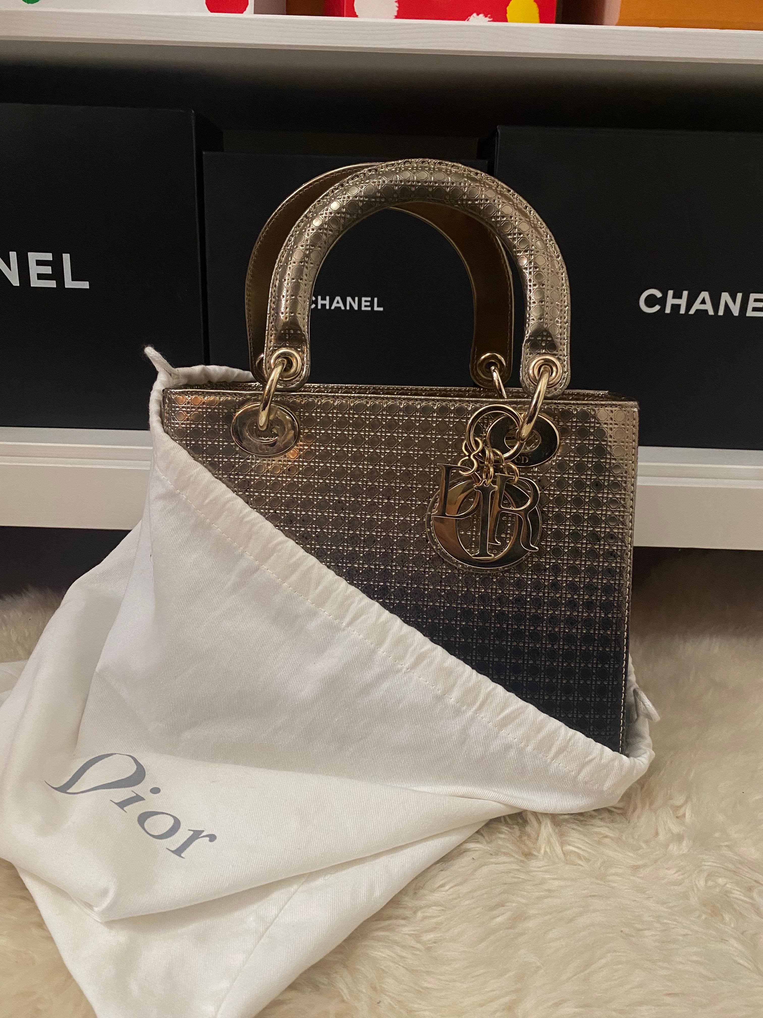Dior Ombre Calfskin Lady Dior
Exterior Color: Blue, Silver, Multicolor
Interior Color: Blue
Exterior Material: Leather
Interior Material: Leather
Hardware Color: Silver
Accessories: Dust bag, Detachable Strap
SIZE AND FIT: 9