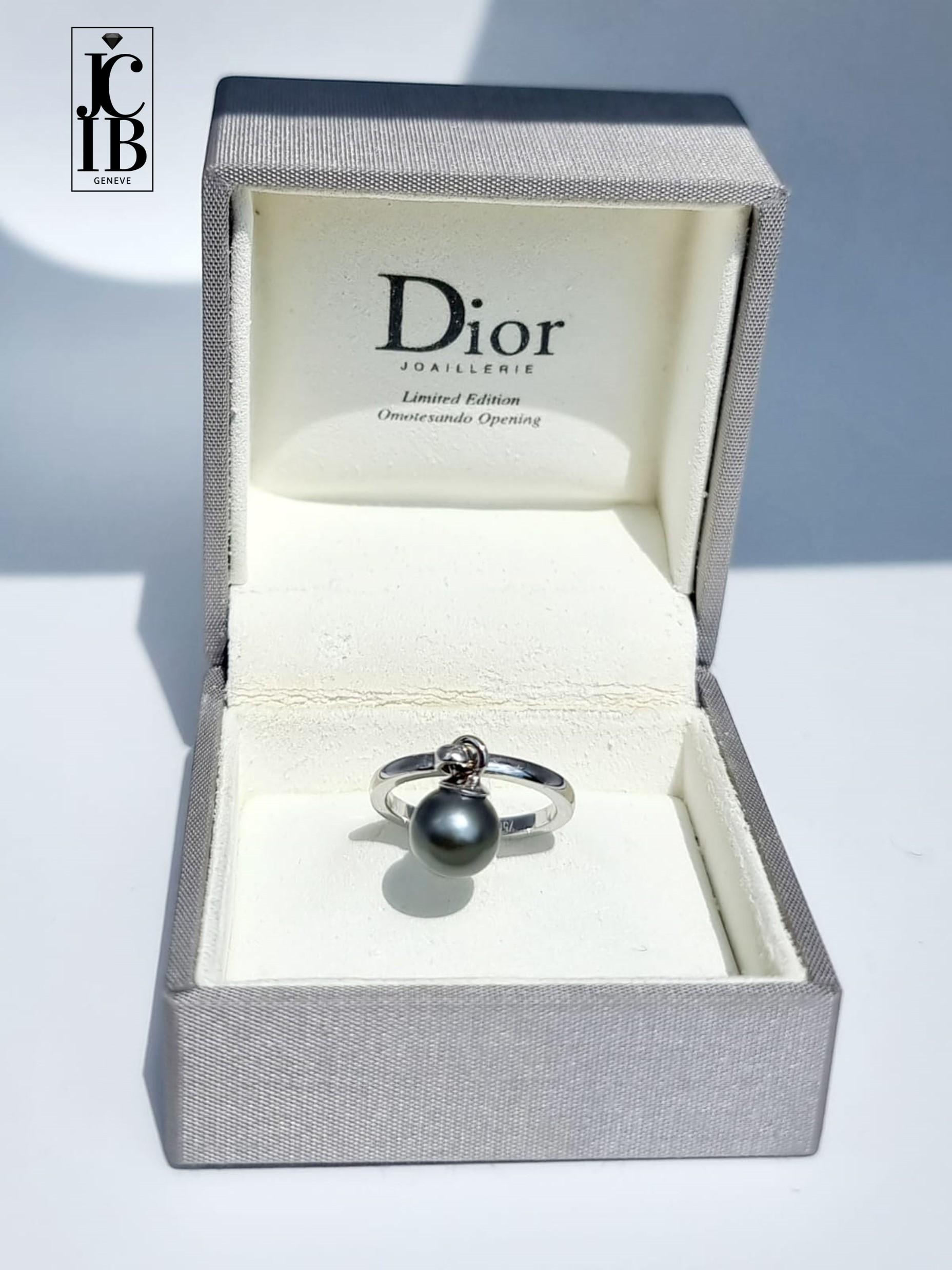 Contemporain DIOR OMOTESANDO OPENING LIMITÉ EDITION or blanc et perle en vente