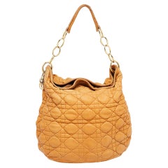 Petit hobo Dior Orange Cannage en cuir souple