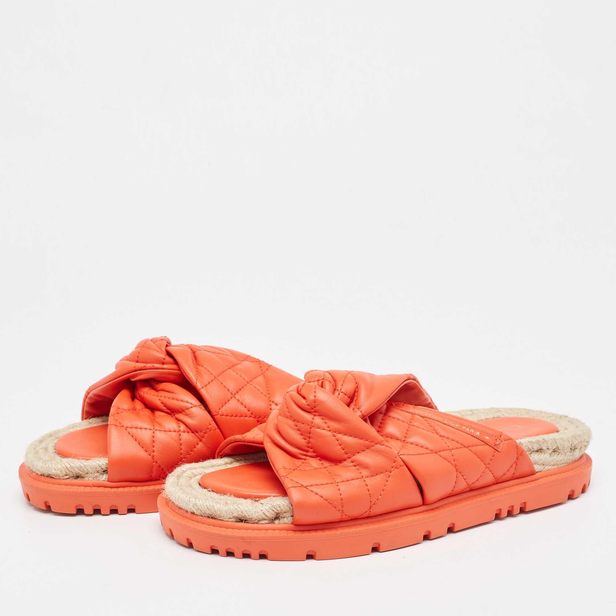 Dior Orange Leather D-twist Flat Slides Size 38.5 For Sale 2