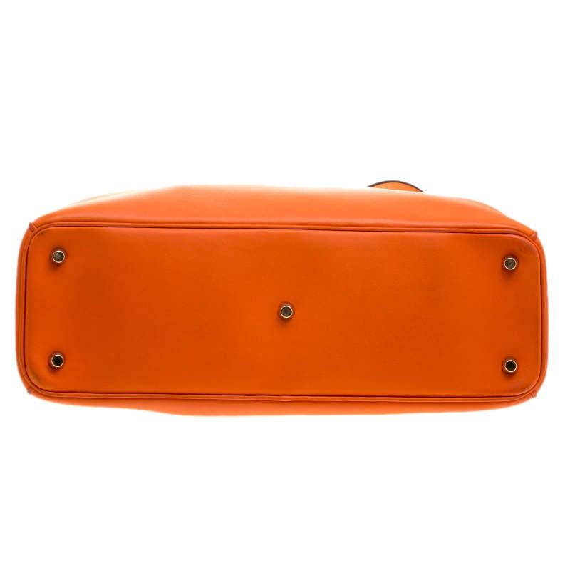 Dior Große Diorissimo Shopper Tote aus orangefarbenem Leder im Angebot 1