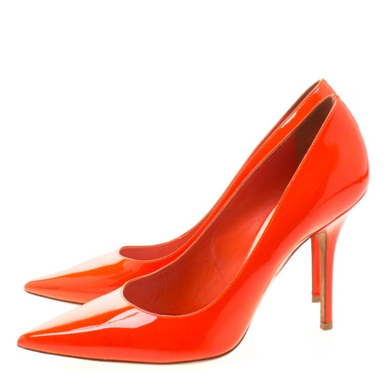 Dior Orange Patent Leather Pointed Toe Pumps Size 39 For Sale at 1stDibs