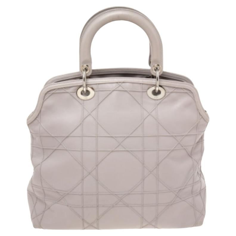 Dior Fourre-tout Granville en cuir Cannage lilas pâle en vente