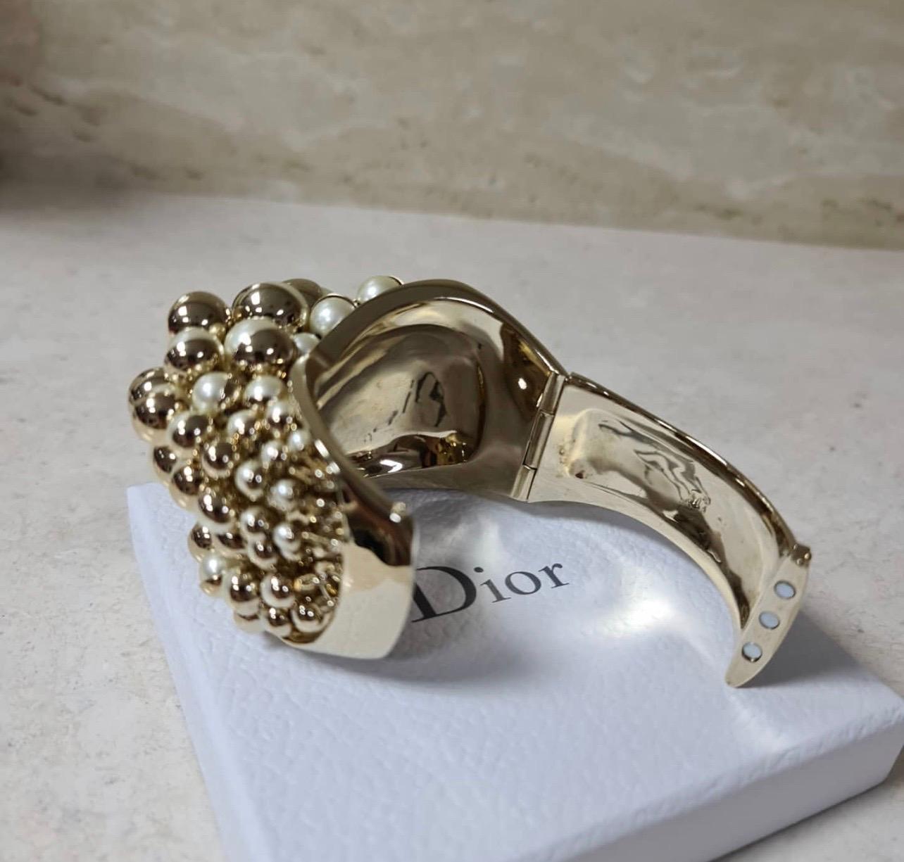 Dior Pearl Massive Bracelet 3