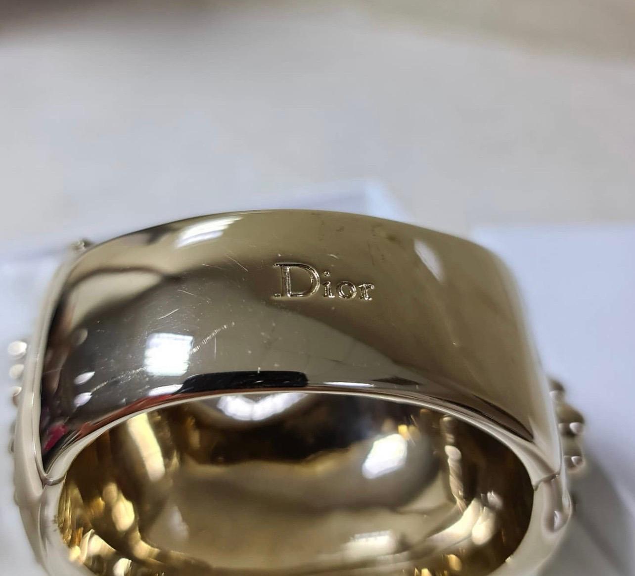 Dior Pearl Massive Bracelet In Good Condition In Krakow, PL