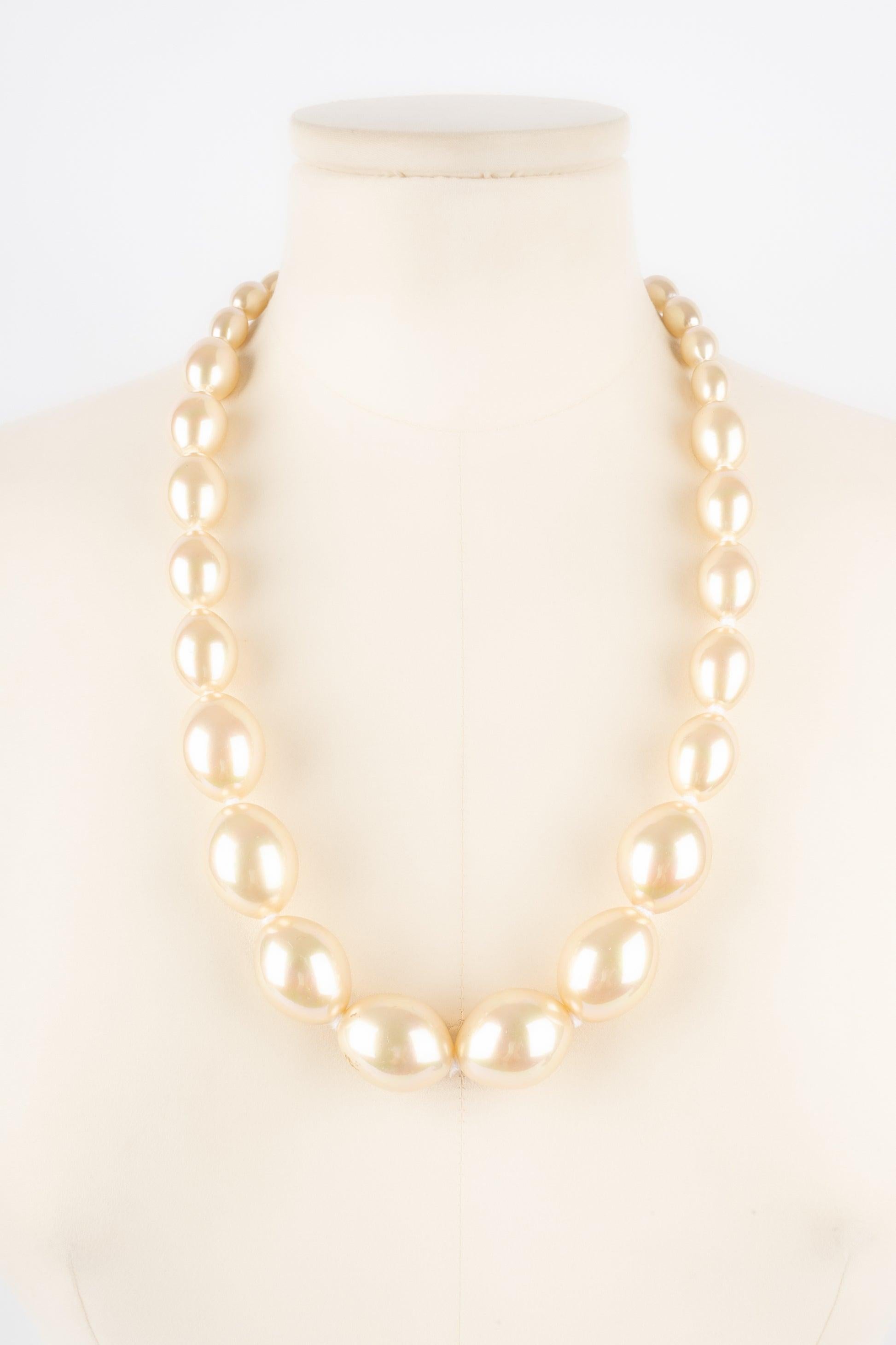 Collana di perle Dior assemblate con nodi, anni '90 In condizioni ottime in vendita a SAINT-OUEN-SUR-SEINE, FR