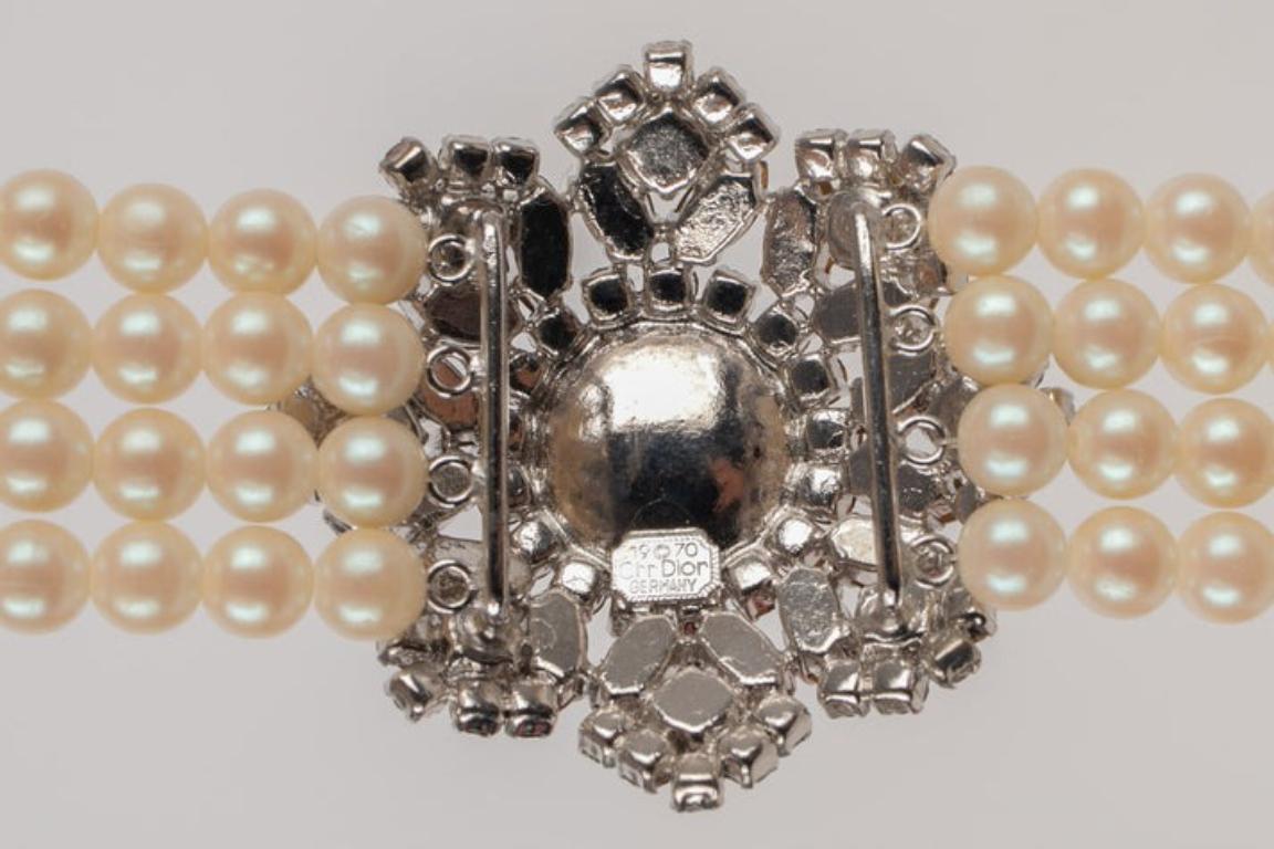 Dior Pearl Short Necklace, 1970 For Sale 1