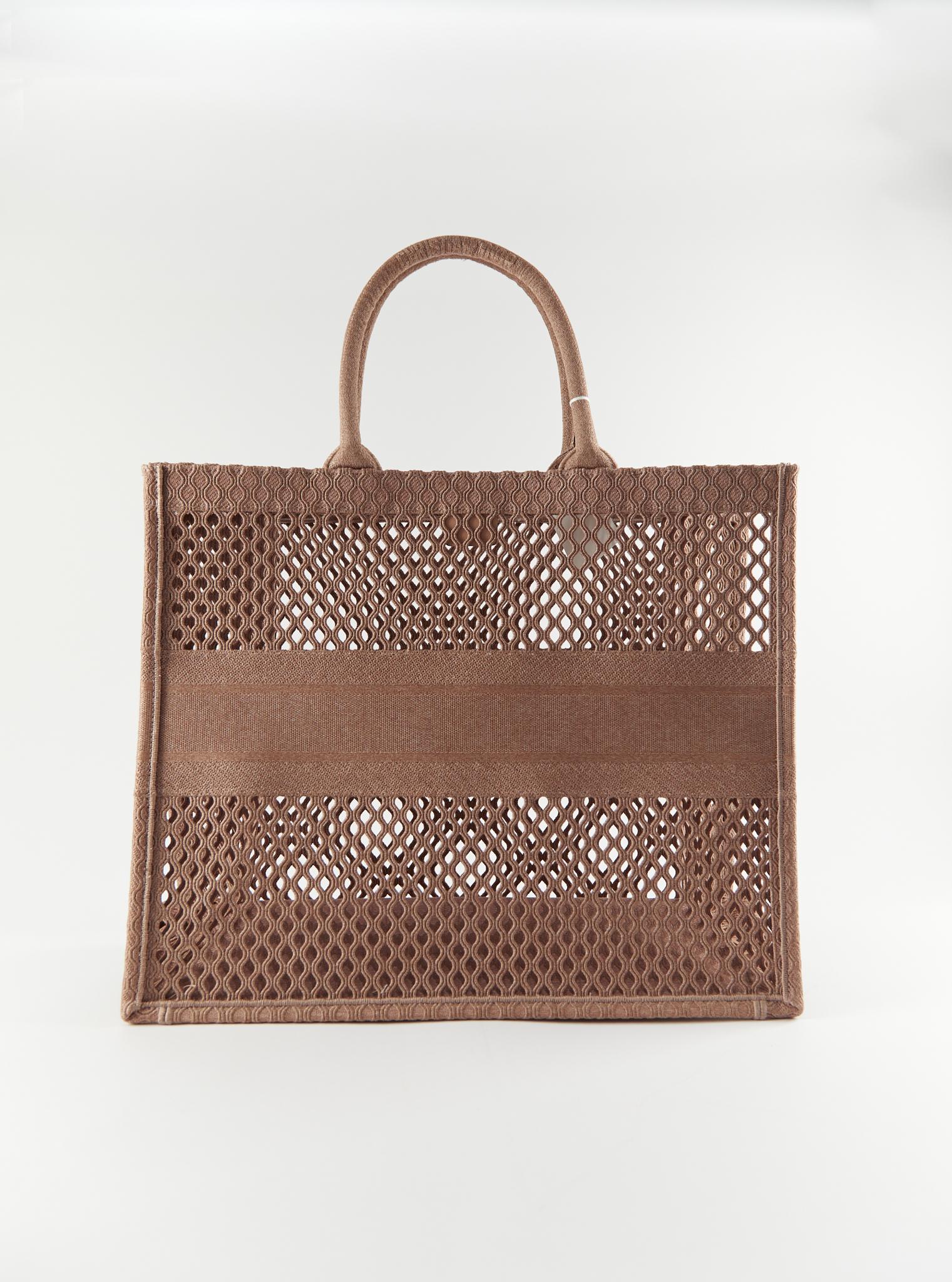 Women's or Men's DIOR PERFORATED BOOK TOTE Blush Pink For Sale