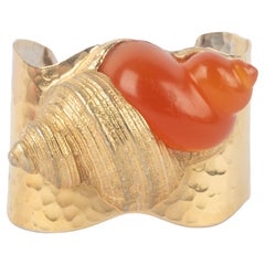 Dior Parfüm
Muschel
-Armband Dior Parfüm
Muschel
-Armband