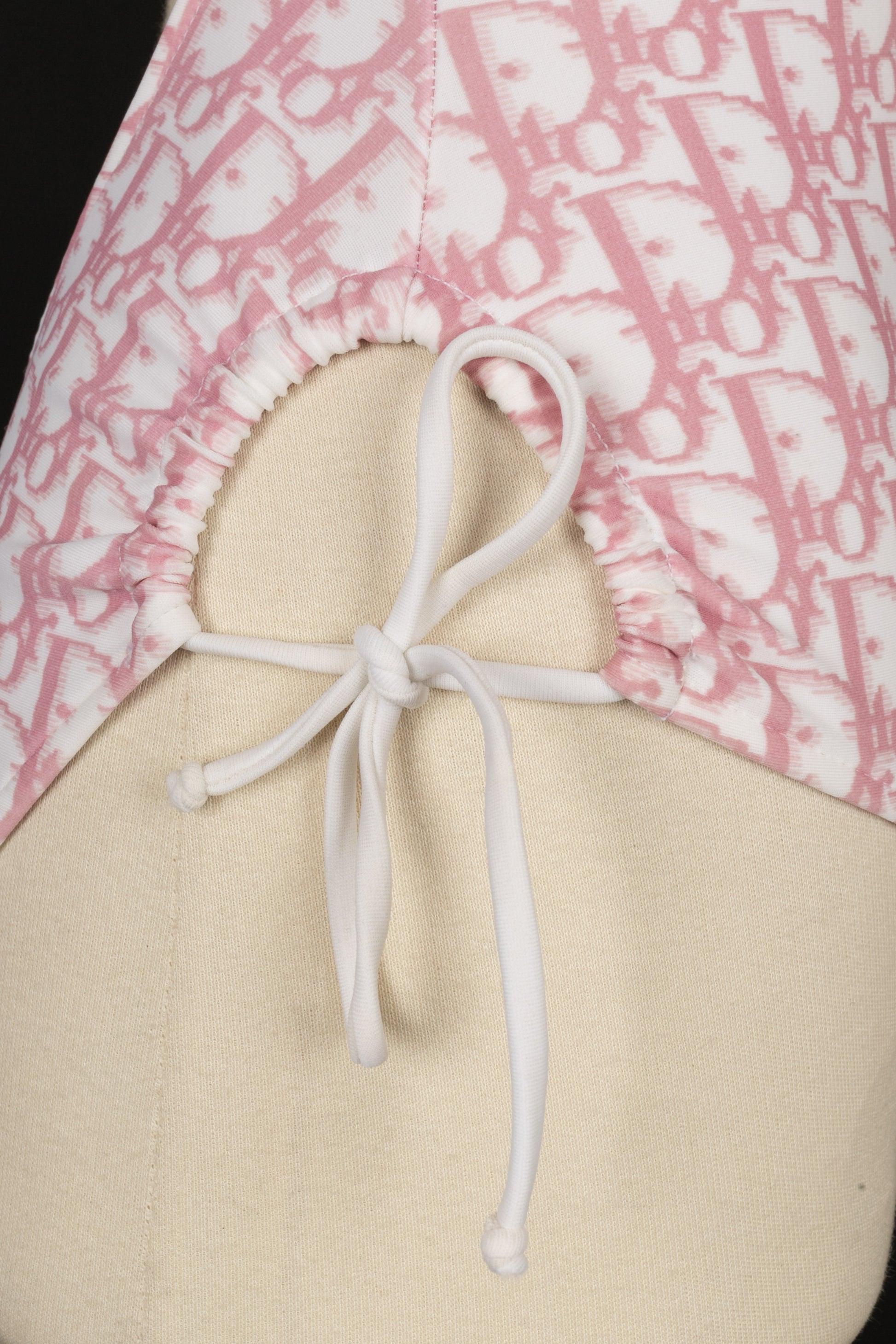 Dior Rosa und Weißer einteiliger Badeanzug mit Markenschmuck im Angebot 1
