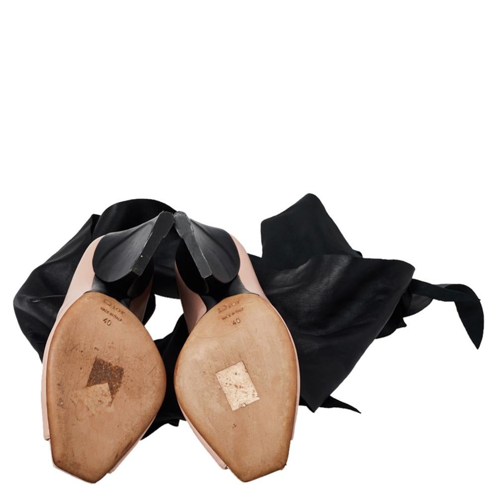 Dior Botines Brooklyn de piel rosa/negro con puntera abierta Talla 40 3