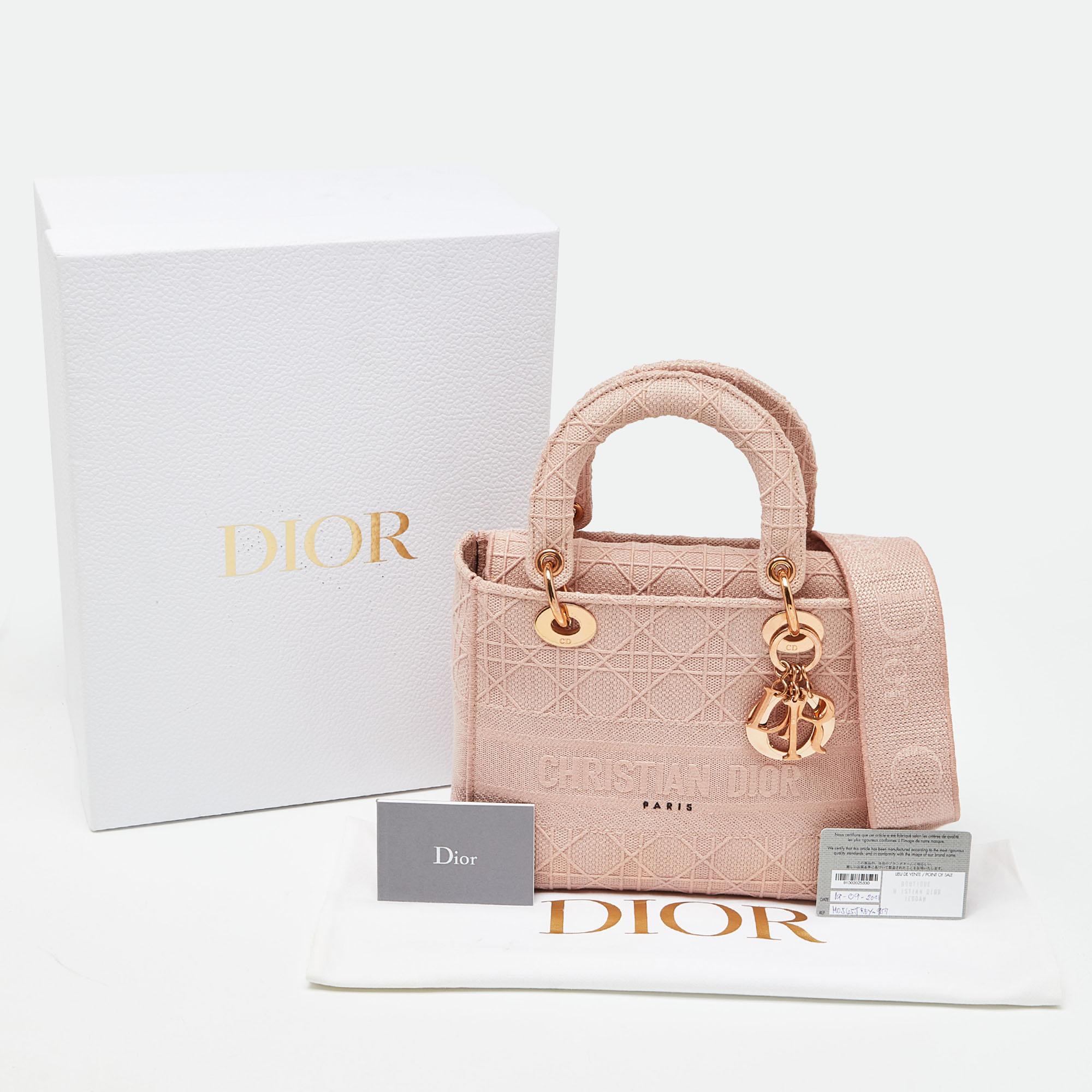 Sac cabas Lady D-Lite Dior rose cannage brodé en vente 8