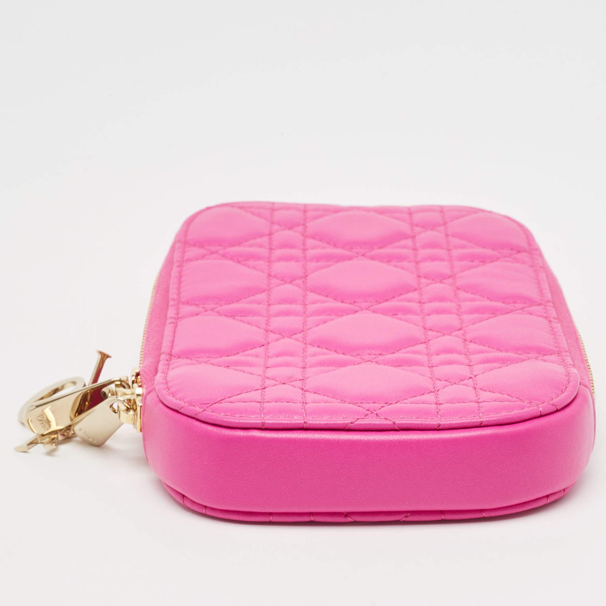 Porte-chaîne de téléphone Lady Dior rose cannage Pour femmes en vente