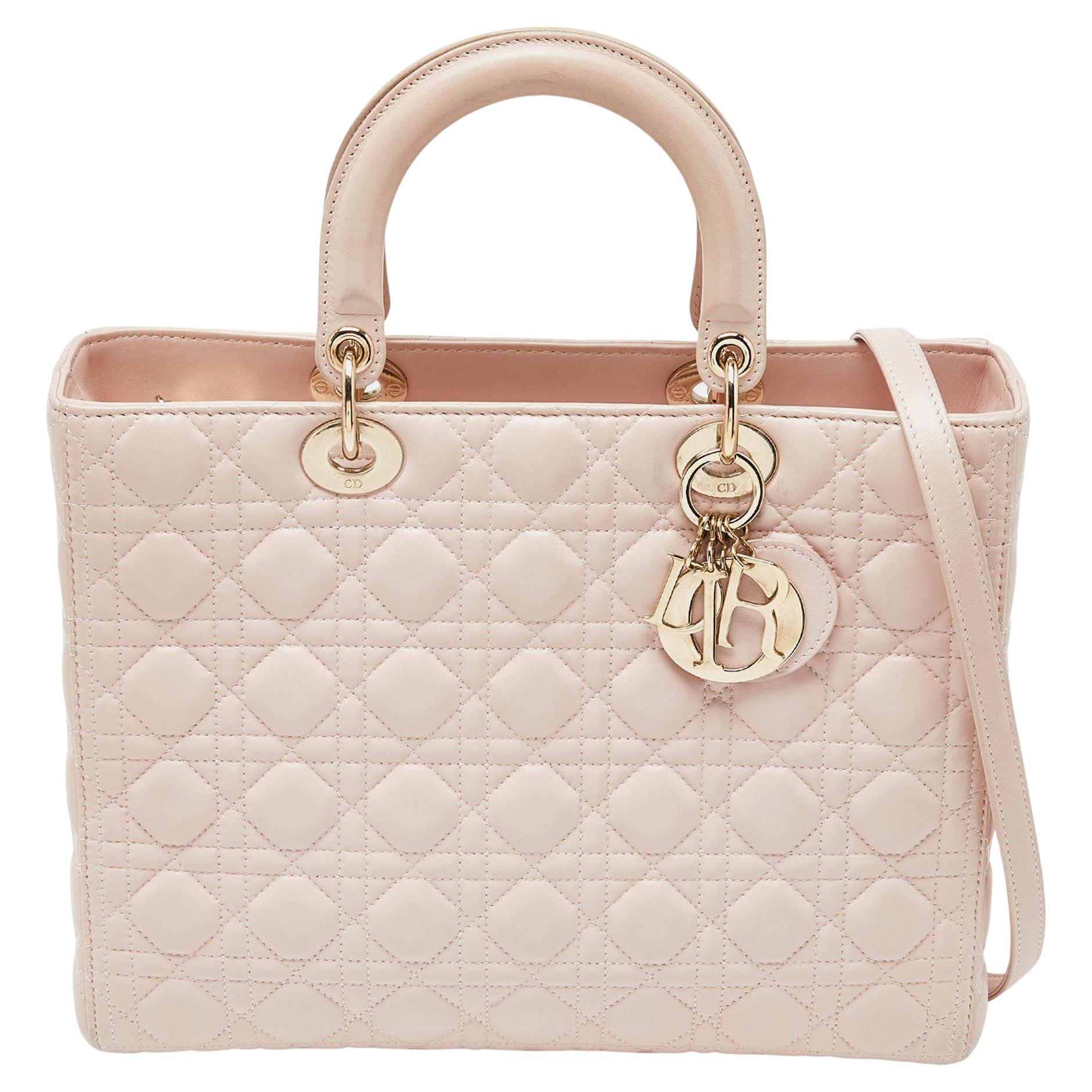 Sac Cabas Dior Rose 18 en vente sur 1stDibs miroir dior de