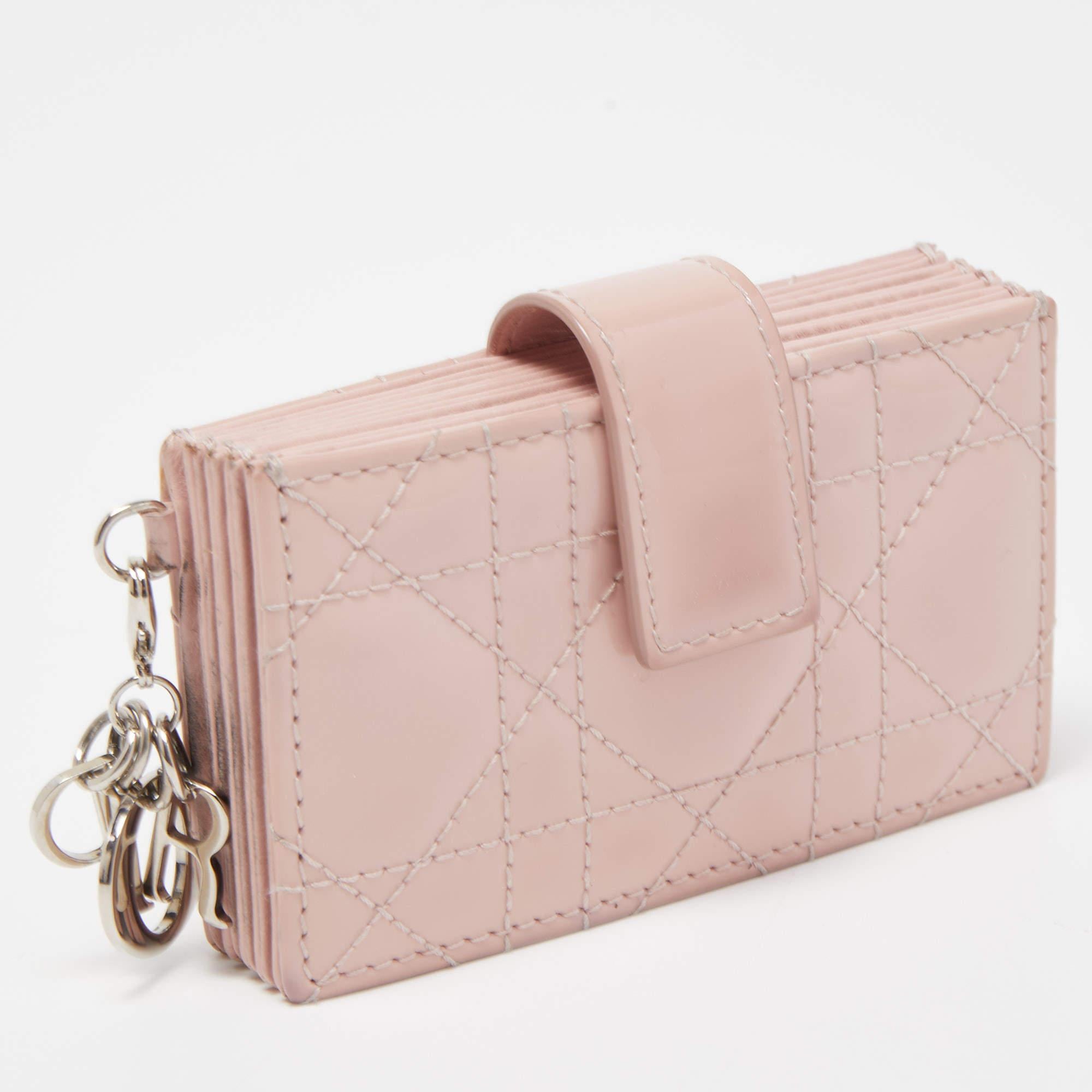 Dior Pink Cannage Patent Leather Lady Dior 5 Gusset Card Holder In Good Condition In Dubai, Al Qouz 2