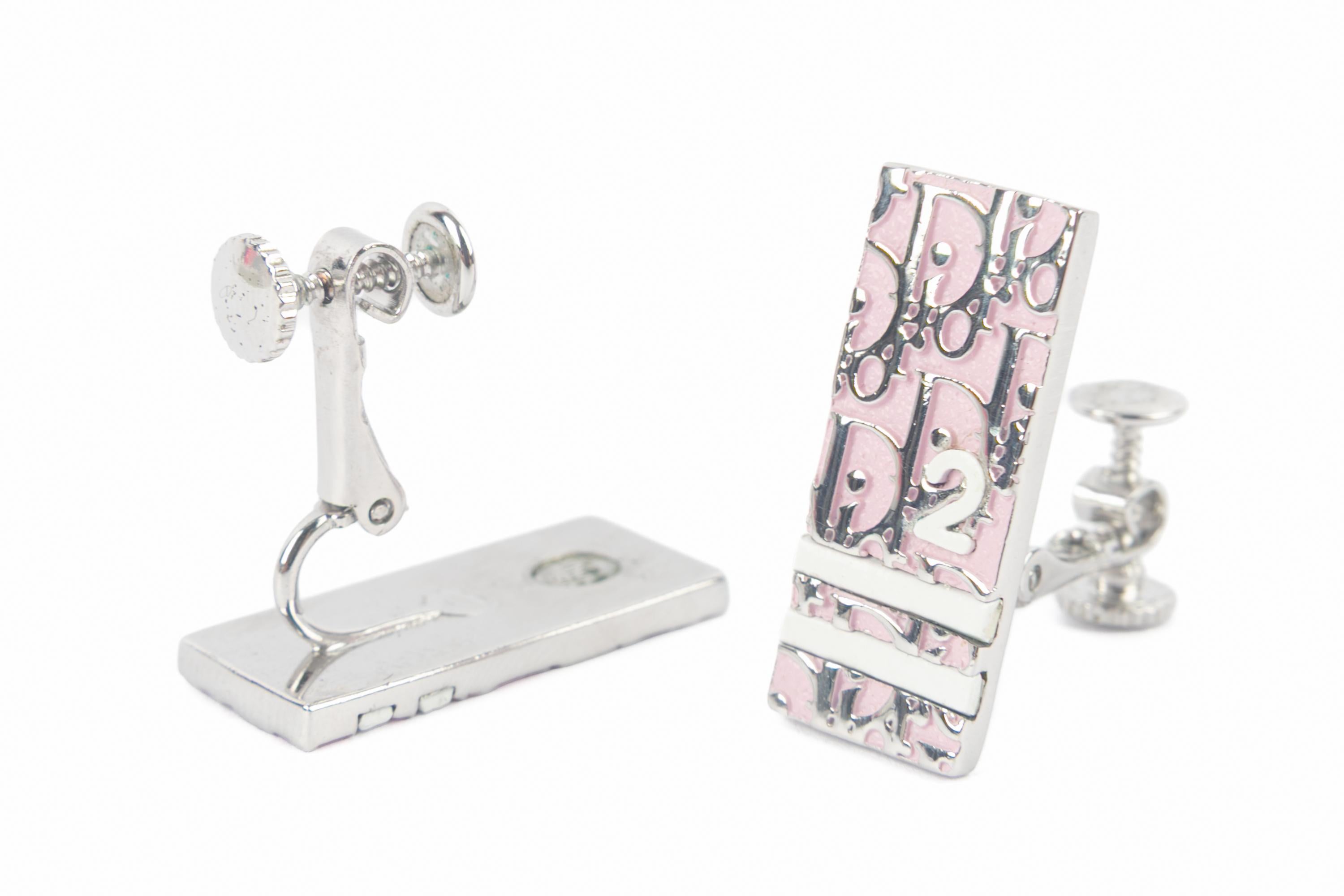 Rosa Ohrringe von Dior im Angebot 1