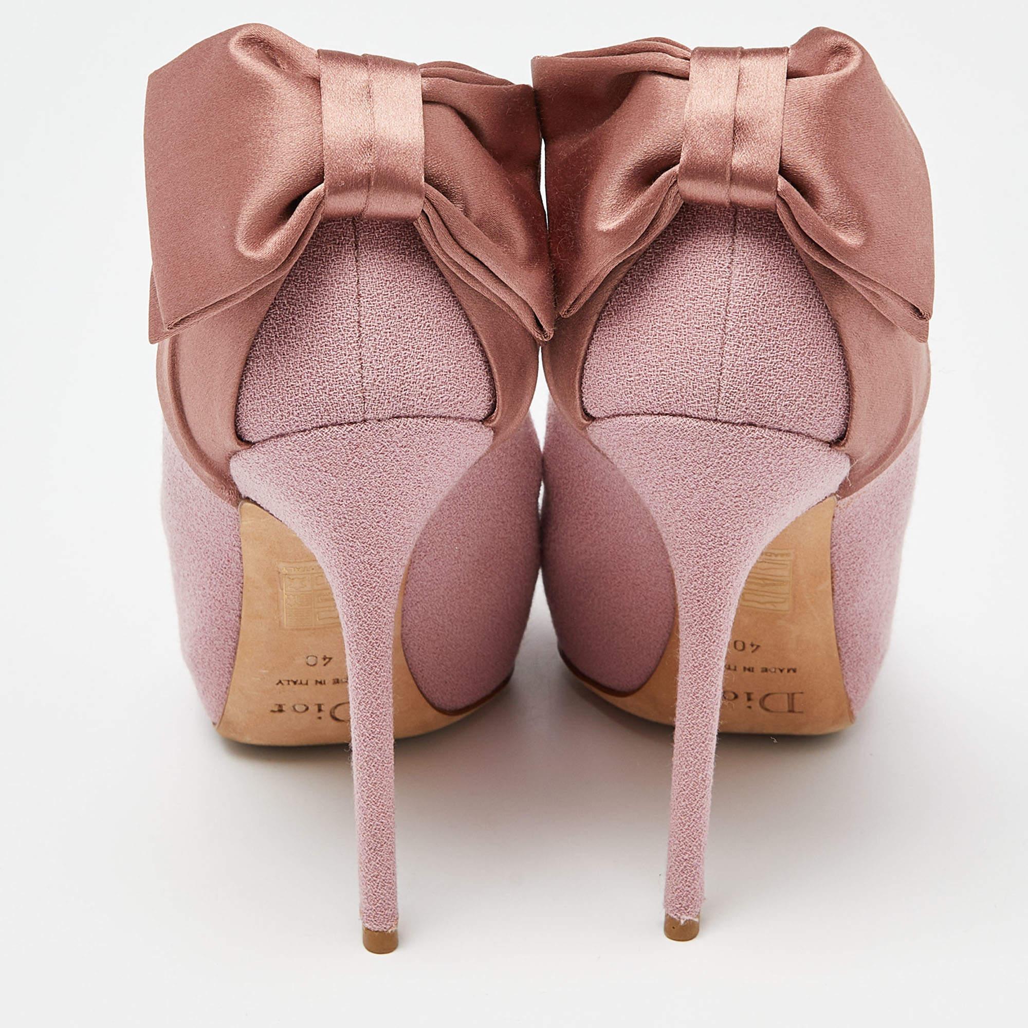 Dior Pink Fabric and Satin Bow Round Toe Pumps Size 40 For Sale 1