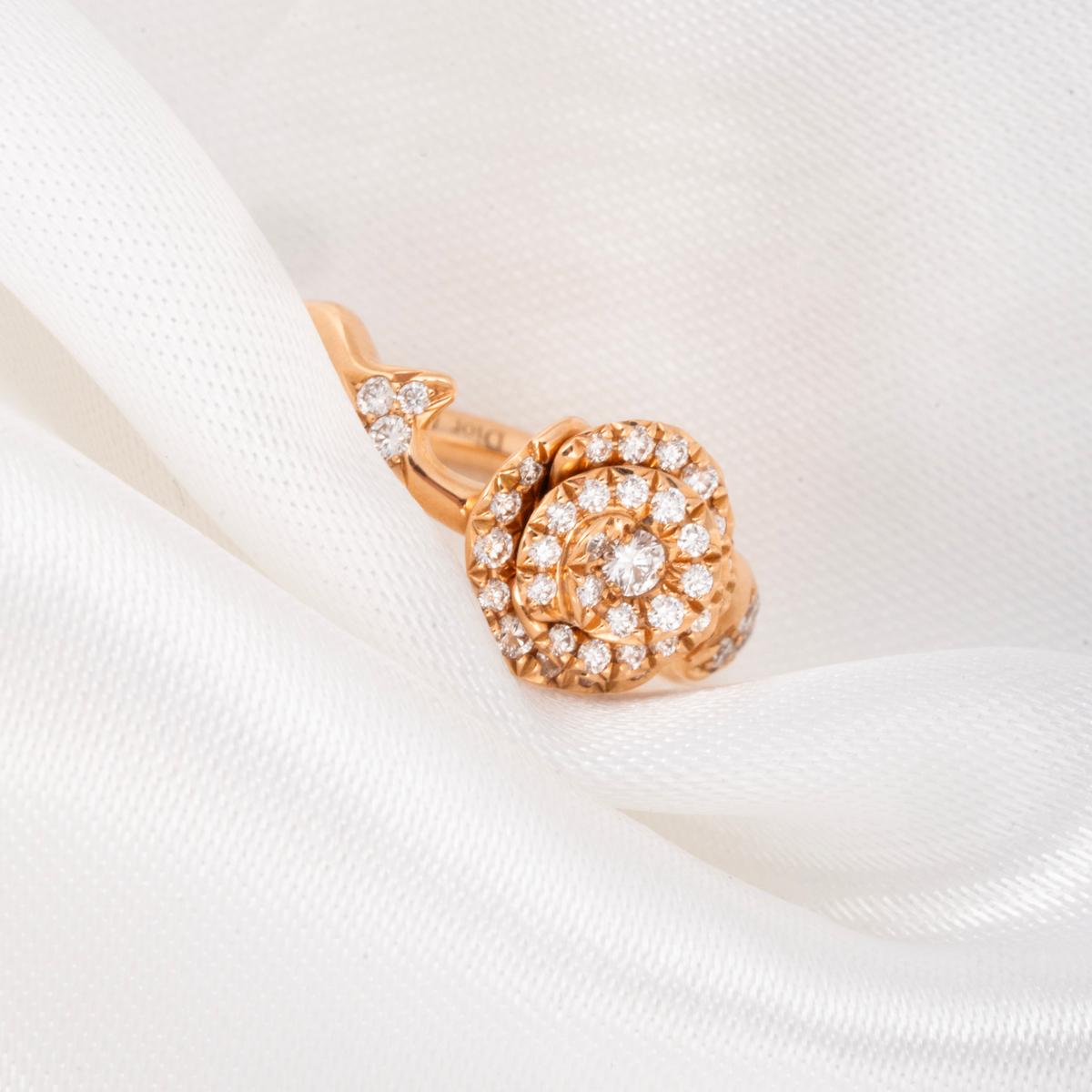 Dior Pink Gold Small Rose Dior Couture Diamond Ring Size 49 0.30ct JRCO95009 For Sale 1