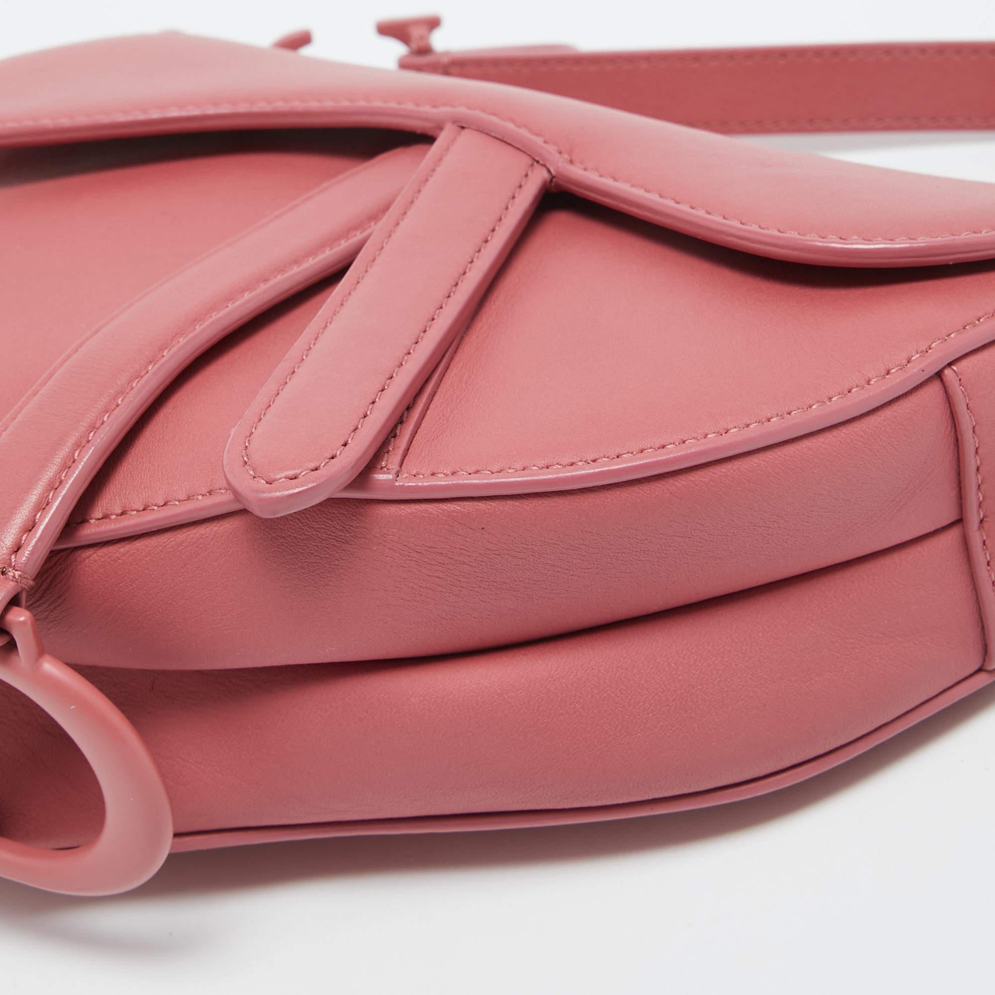 Dior Mini Saddle Bag en cuir rose en vente 3