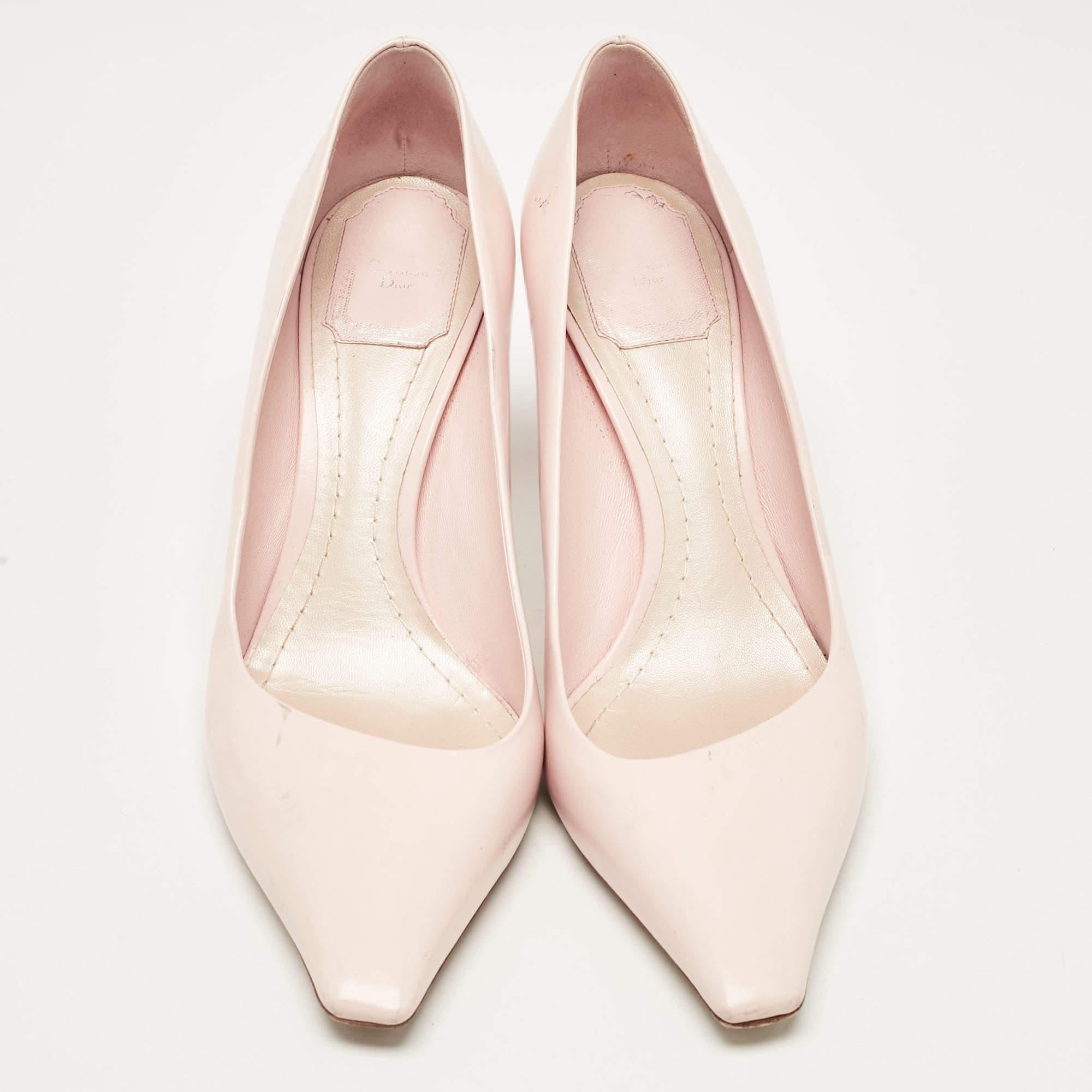 Beige Dior escarpins à bout carré en cuir rose, taille 39,5 en vente
