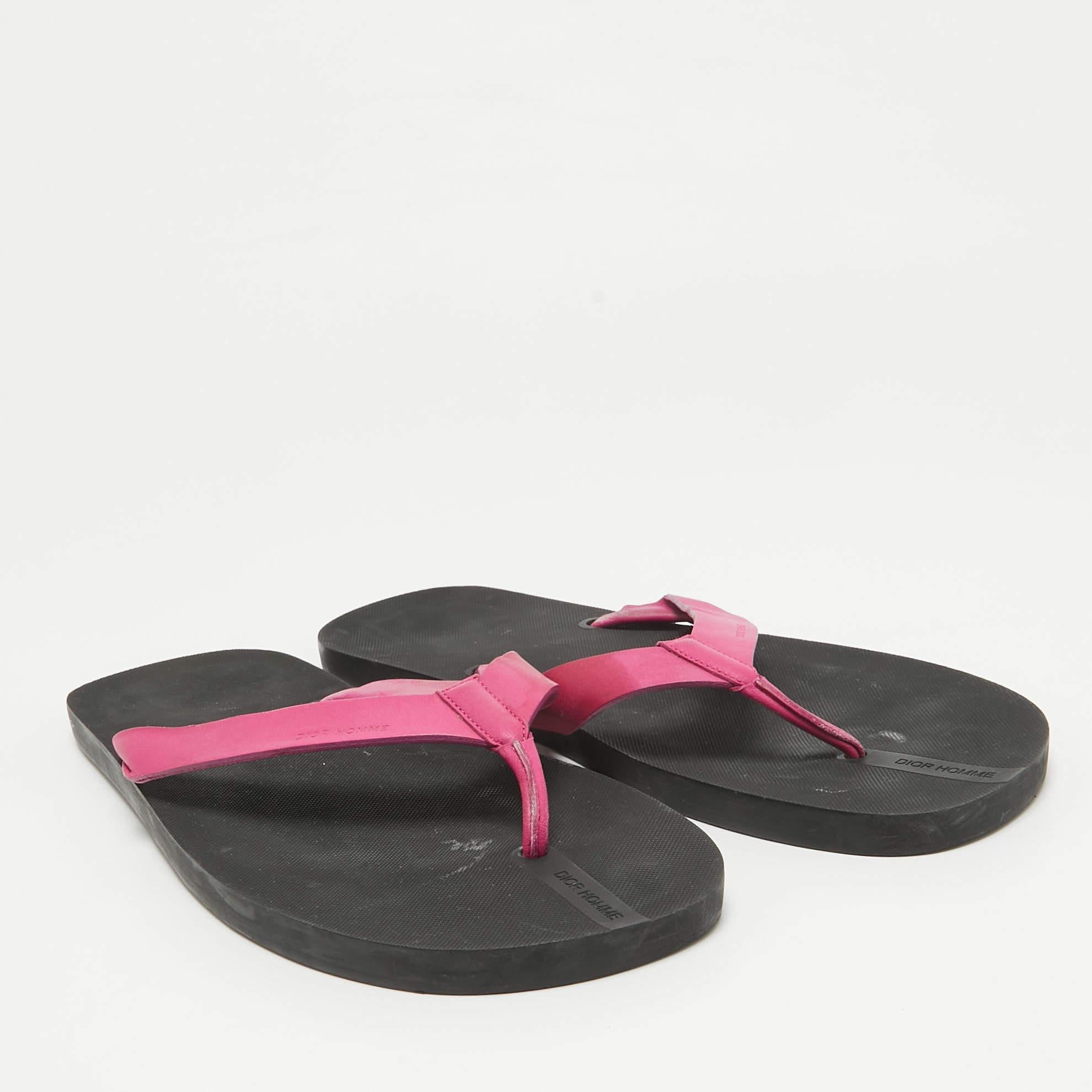 Dior Pink Leather Thong Sandals Size 43 In Good Condition For Sale In Dubai, Al Qouz 2