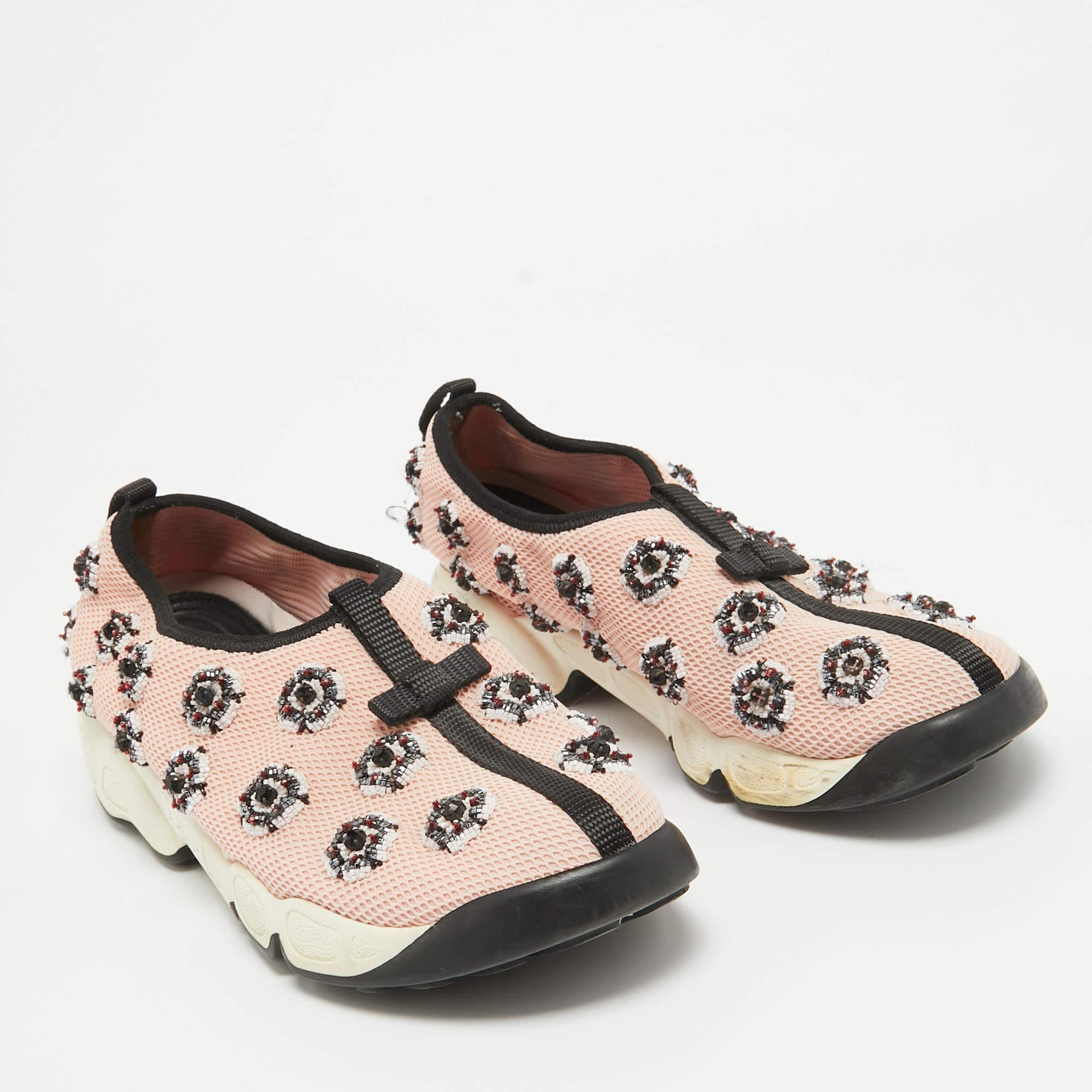 Dior Pink Mesh Embellished Fusion Sneakers Size 37 In Good Condition For Sale In Dubai, Al Qouz 2