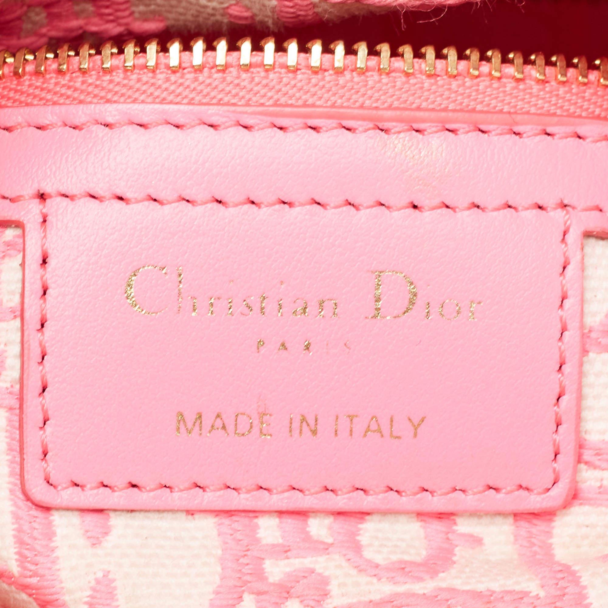 Dior Rosa/Natural Korbweide und besticktes Segeltuch Medium Lady Dior Tote im Angebot 10