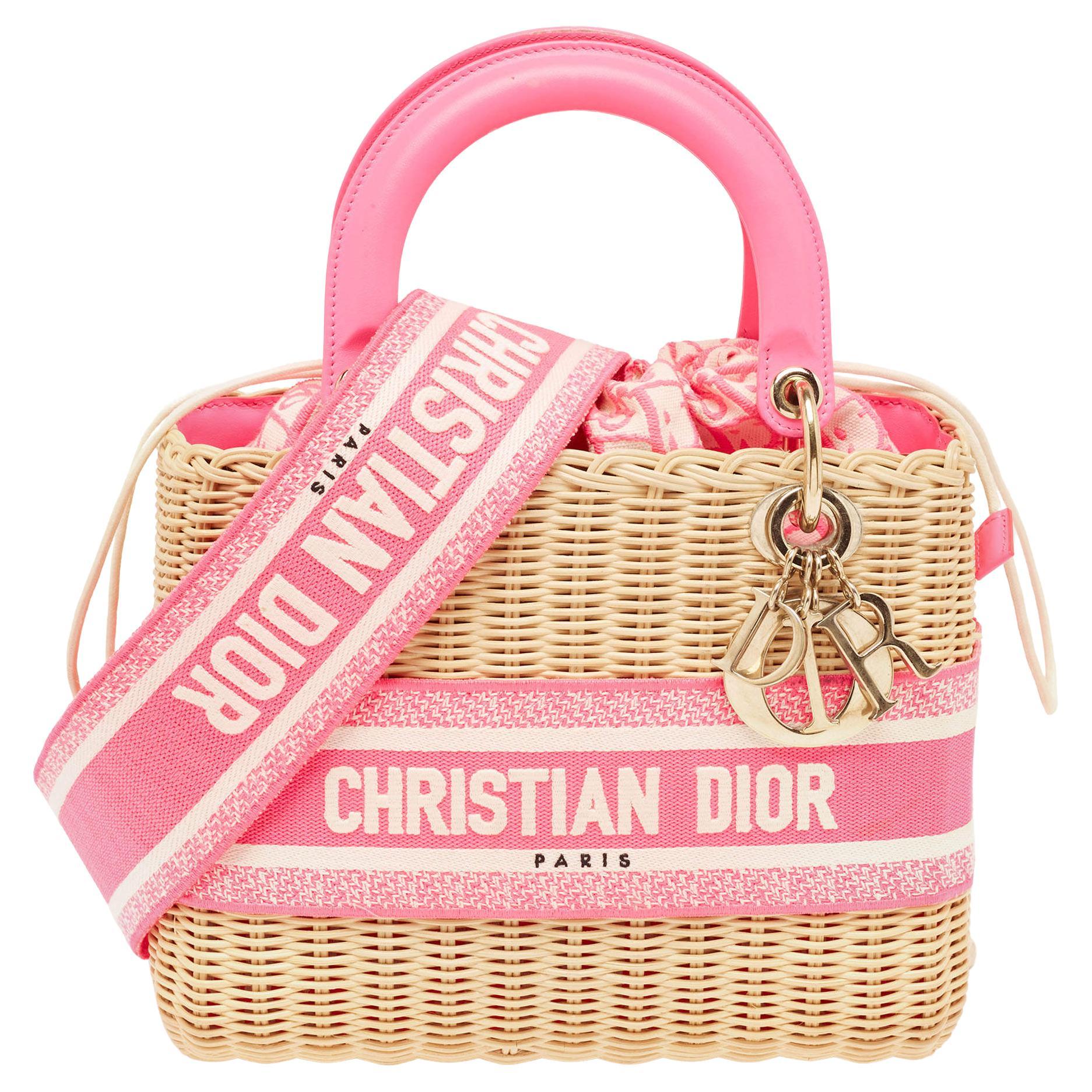 Lady Dior - Fourre-tout moyen en osier et toile brodée rose/naturel en vente