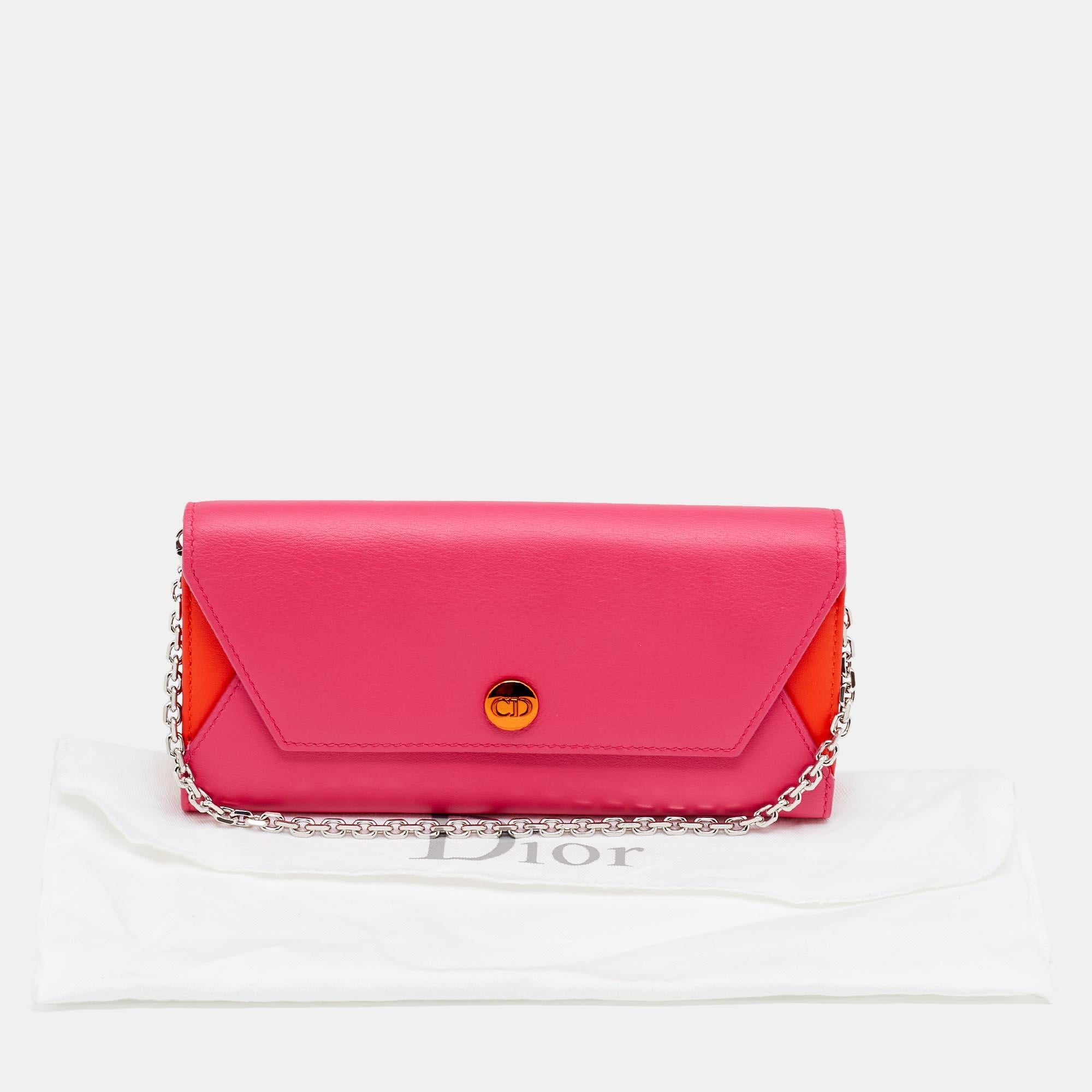 Dior Pink/Orange Leather Addict Rendez-Vous Wallet on Chain In New Condition In Dubai, Al Qouz 2