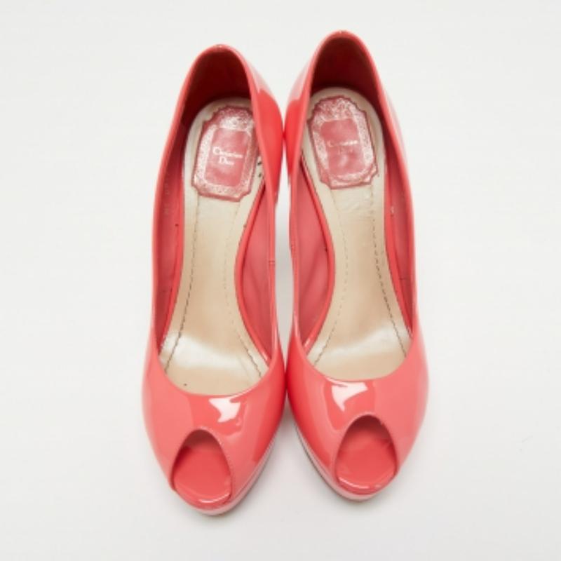 Dior escarpins à talons cannage à bout ouvert en cuir verni rose, taille 38 en vente 5