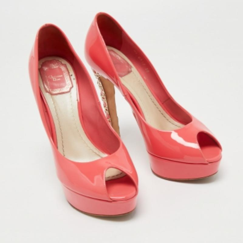 Dior escarpins à talons cannage à bout ouvert en cuir verni rose, taille 38 en vente 3