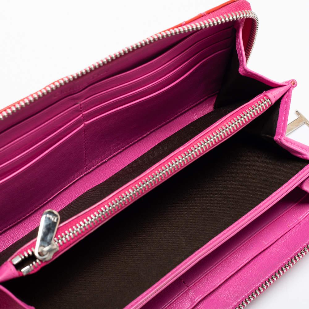 This designer piece is carefully crafted to offer you a luxurious accessory you will cherish. It is marked by high quality and enduring appeal. Invest in it today!