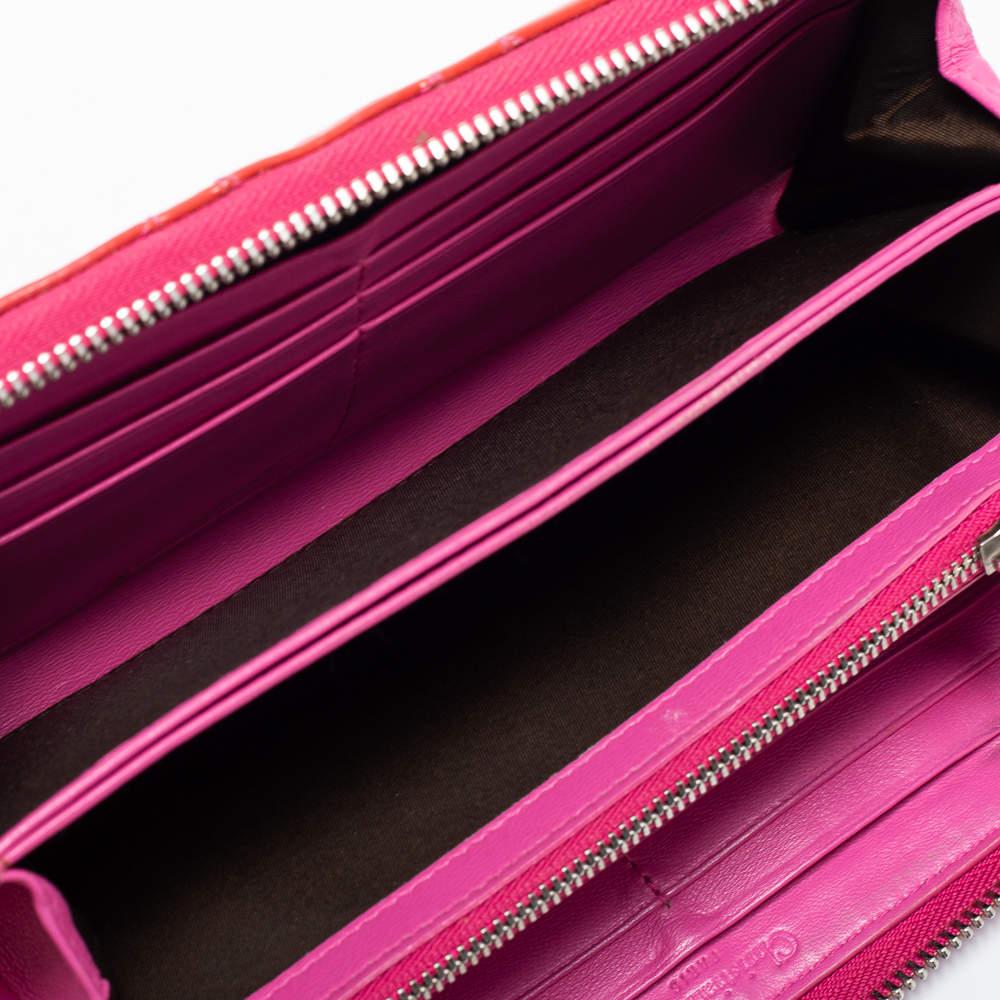 Dior Pink Patent Leather Lady Dior Zip Around Wallet In Good Condition In Dubai, Al Qouz 2