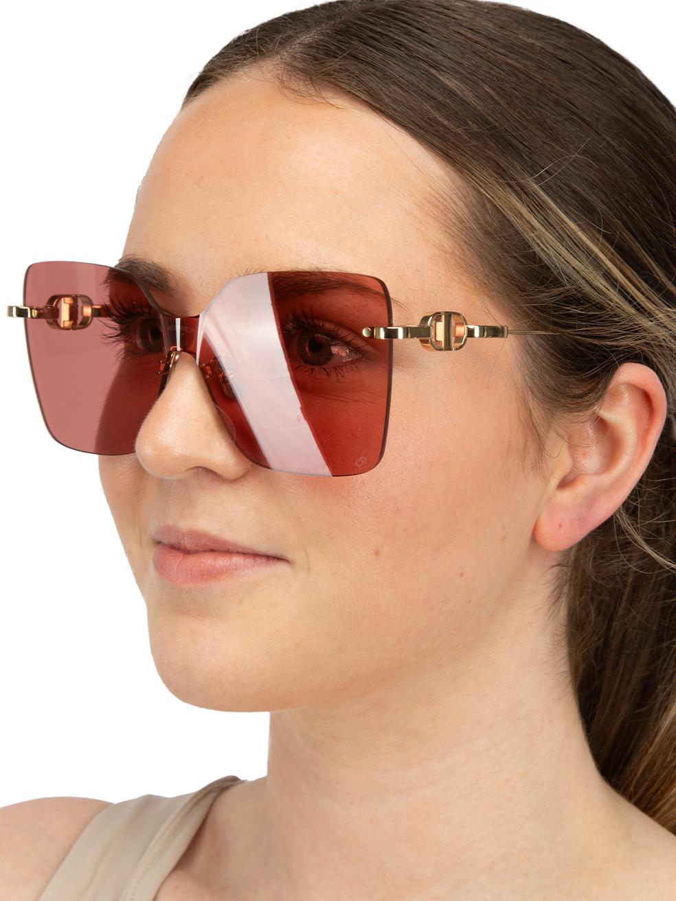CONDITION is New with tags. No visible wear to sunglasses is evident on this new Prada designer resale item. This item comes with original packaging.
 

 
 Details
 
 
 Model: CD40153U 0010M
 
 Pink
 
 Acetate
 
 Butterfly sunglasses
 
 Rose tinted