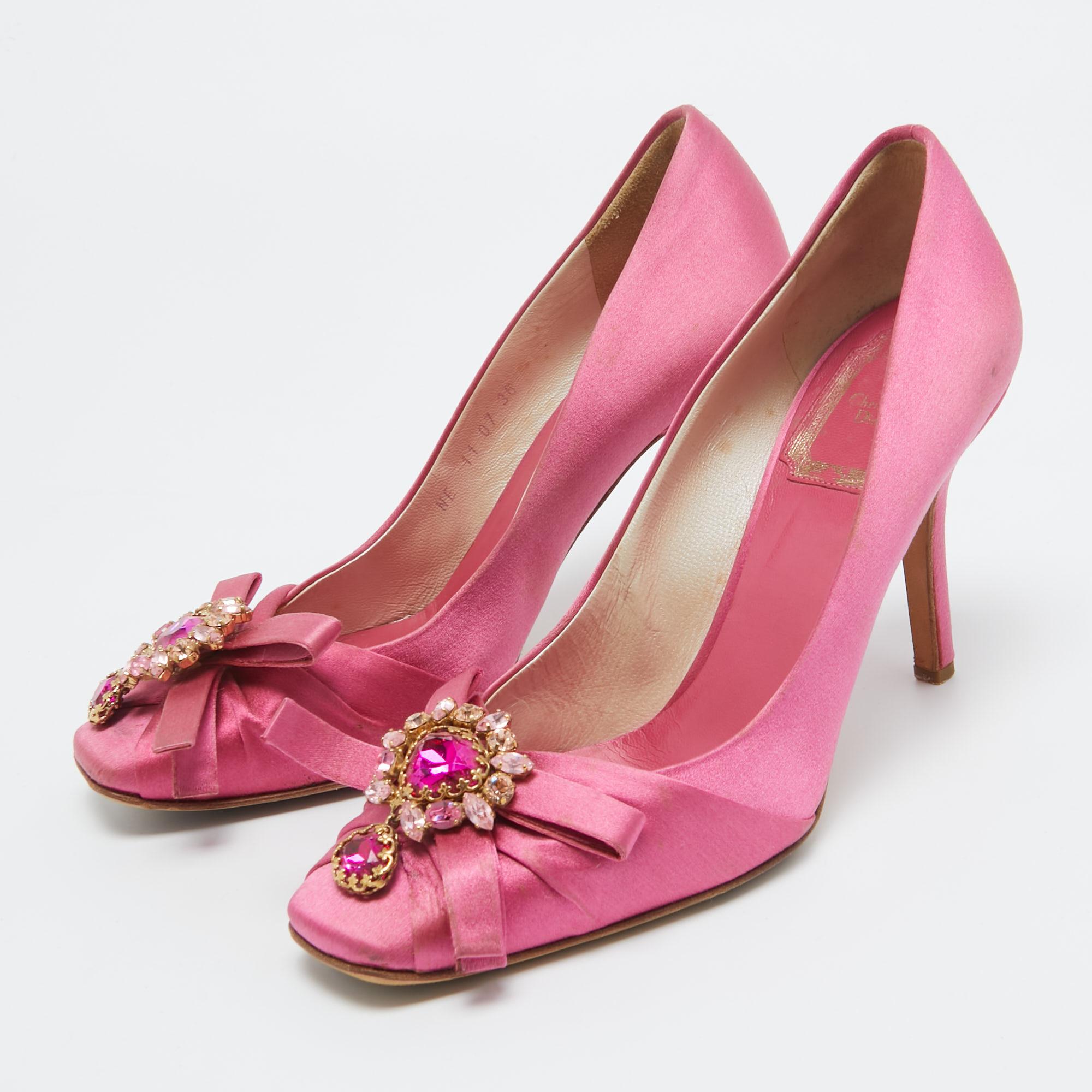 Dior Pink Satin Crystal Embellished Bow Pumps Size 36 For Sale 3