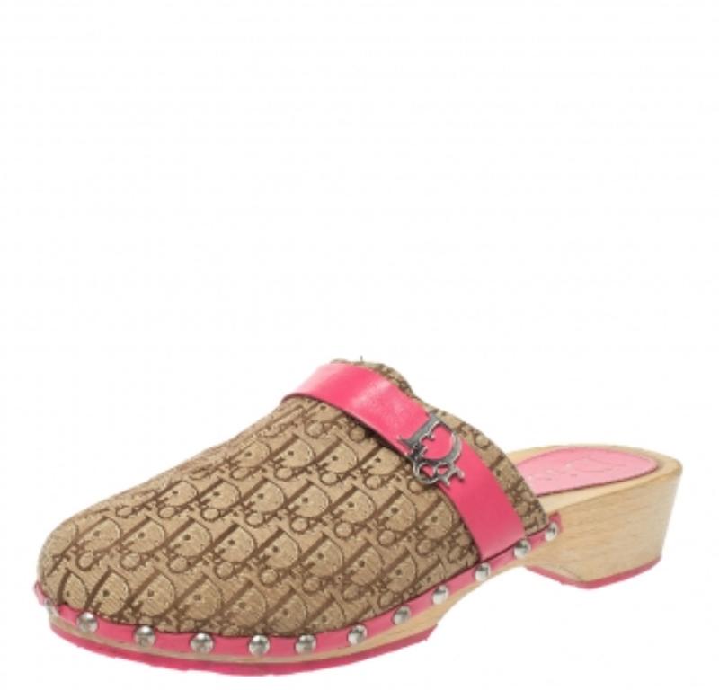 Women's Dior Pink/White Diorissimo Canvas And Leather Trim Clog Mules Size 34 For Sale