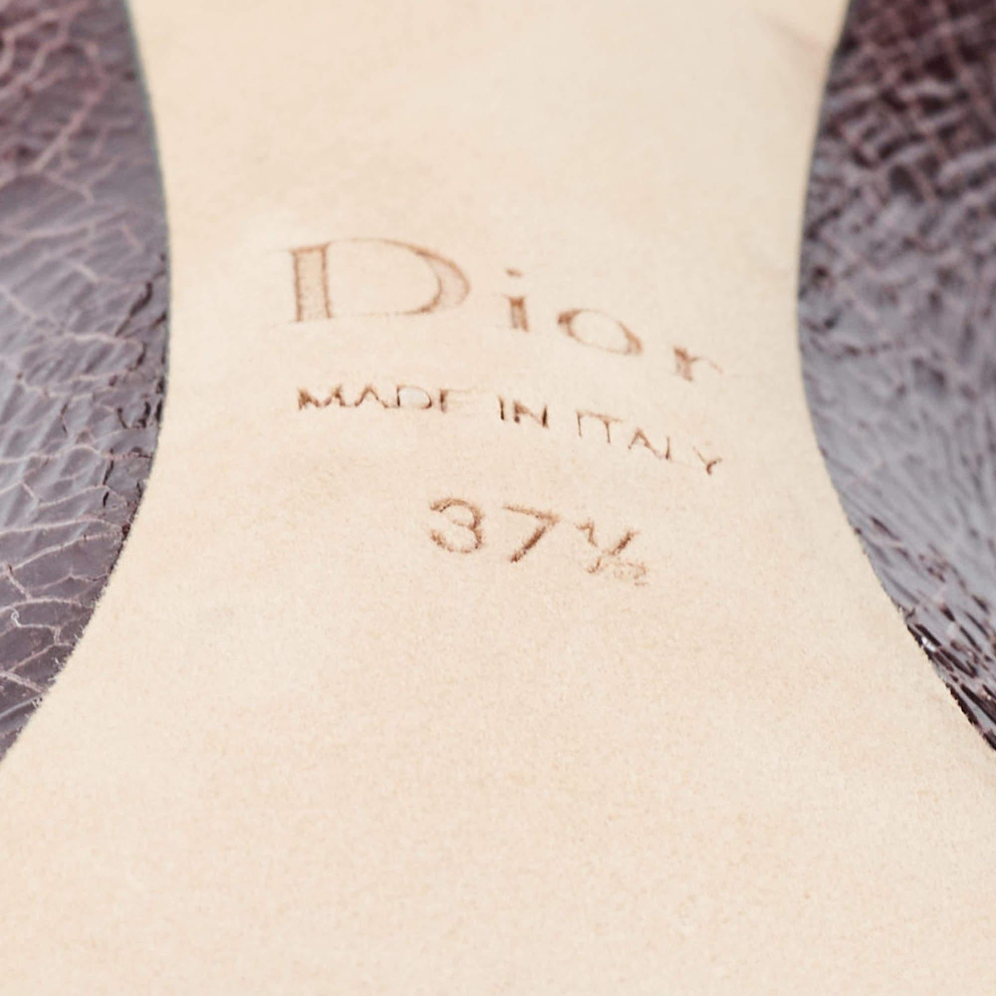 Dior Plum Crackled Patent Leather Curve Heel Pumps Size 37.5 For Sale 3
