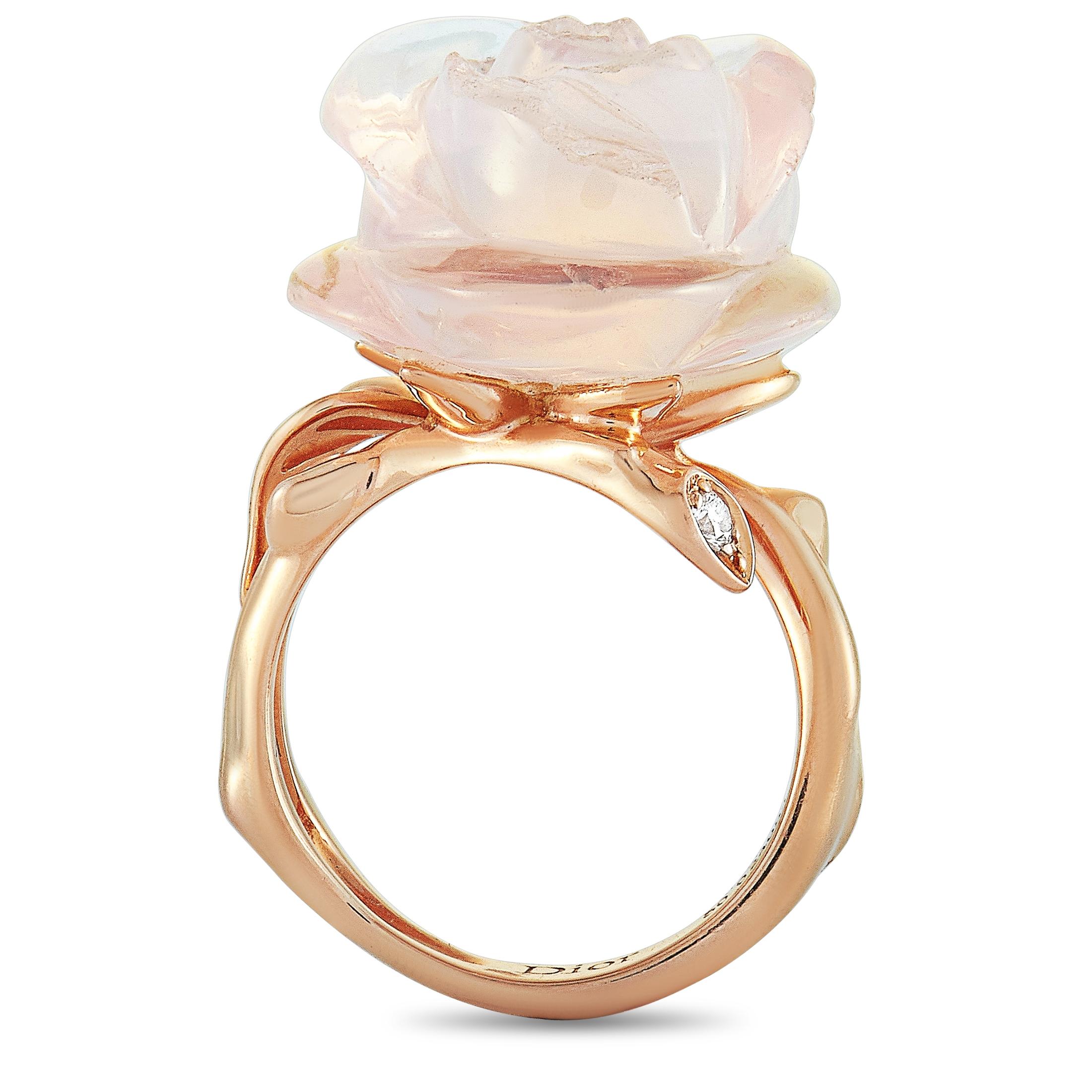 The Dior “Pré Catelan” ring is made out of 18K rose gold and pink quartz and accentuated with a diamond stone. The ring weighs 9.3 grams, boasting band thickness of 3 mm and top height of 14 mm, while top dimensions measure 18 by 18 mm.
 
 This item