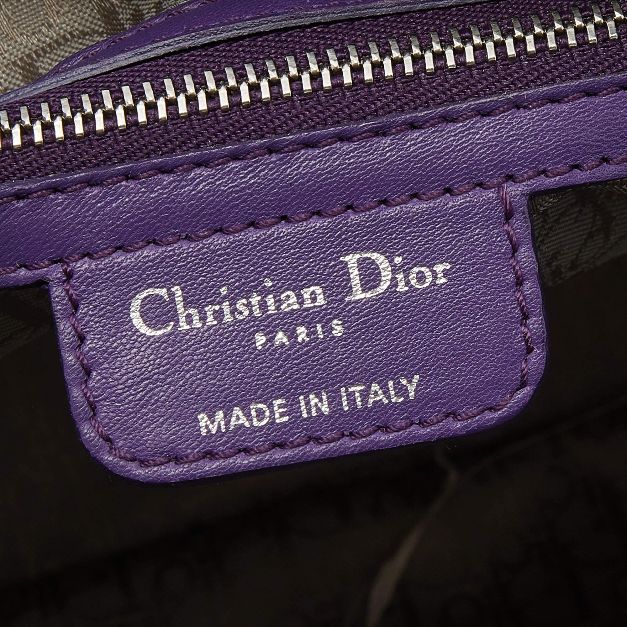 Dior - Grand sac cabas Lady Dior en cuir cannage violet en vente 1