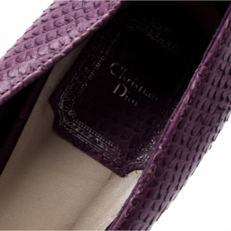 Noir Dior Purple Python Miss Dior Peep Toe Platform Pumps Size 37.5 en vente