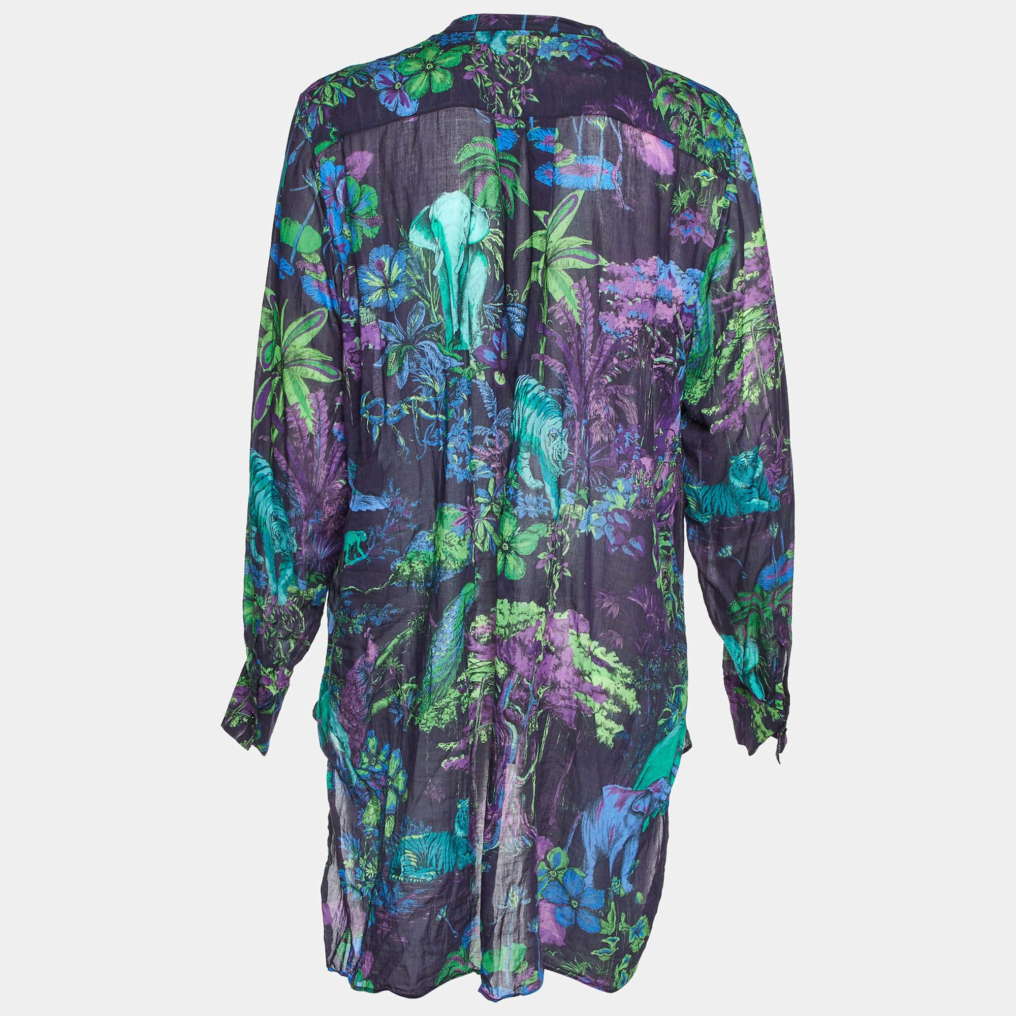 Complement your elegance with a lovely blouse like this one. With its pretty design and prime quality fabric  this blouse is the best pick to look sophisticated and poised.