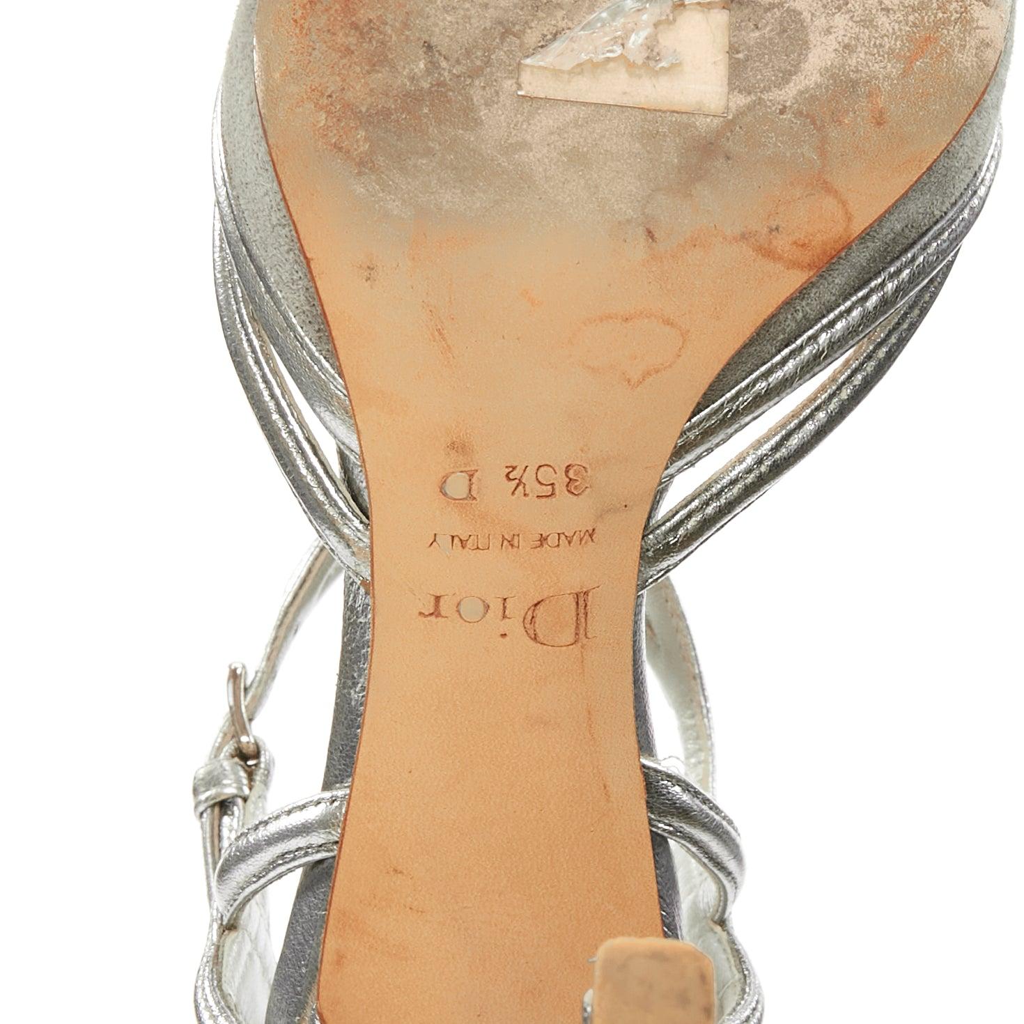DIOR Raf Simons Bombas de tiras de ante gris con adornos metálicos plateados EU35.5 en venta 5